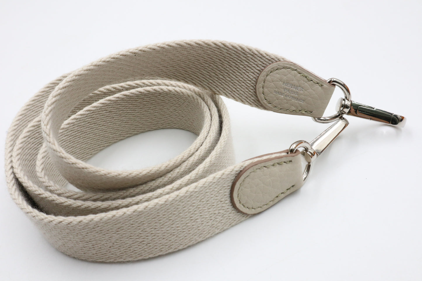 Hermes Mini Evelyne 奶昔白 / Rank SA 251116003