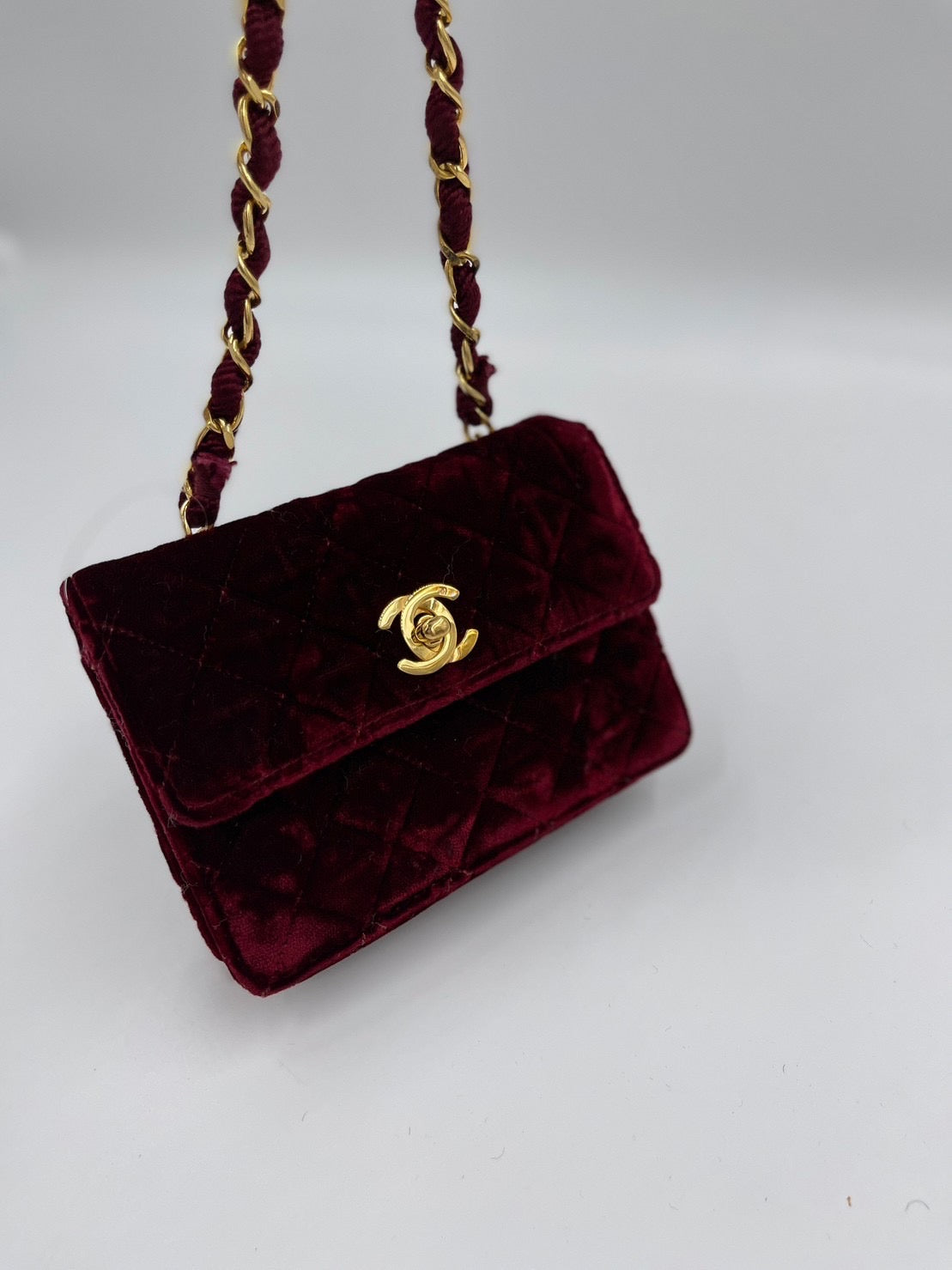 Chanel紅色小包