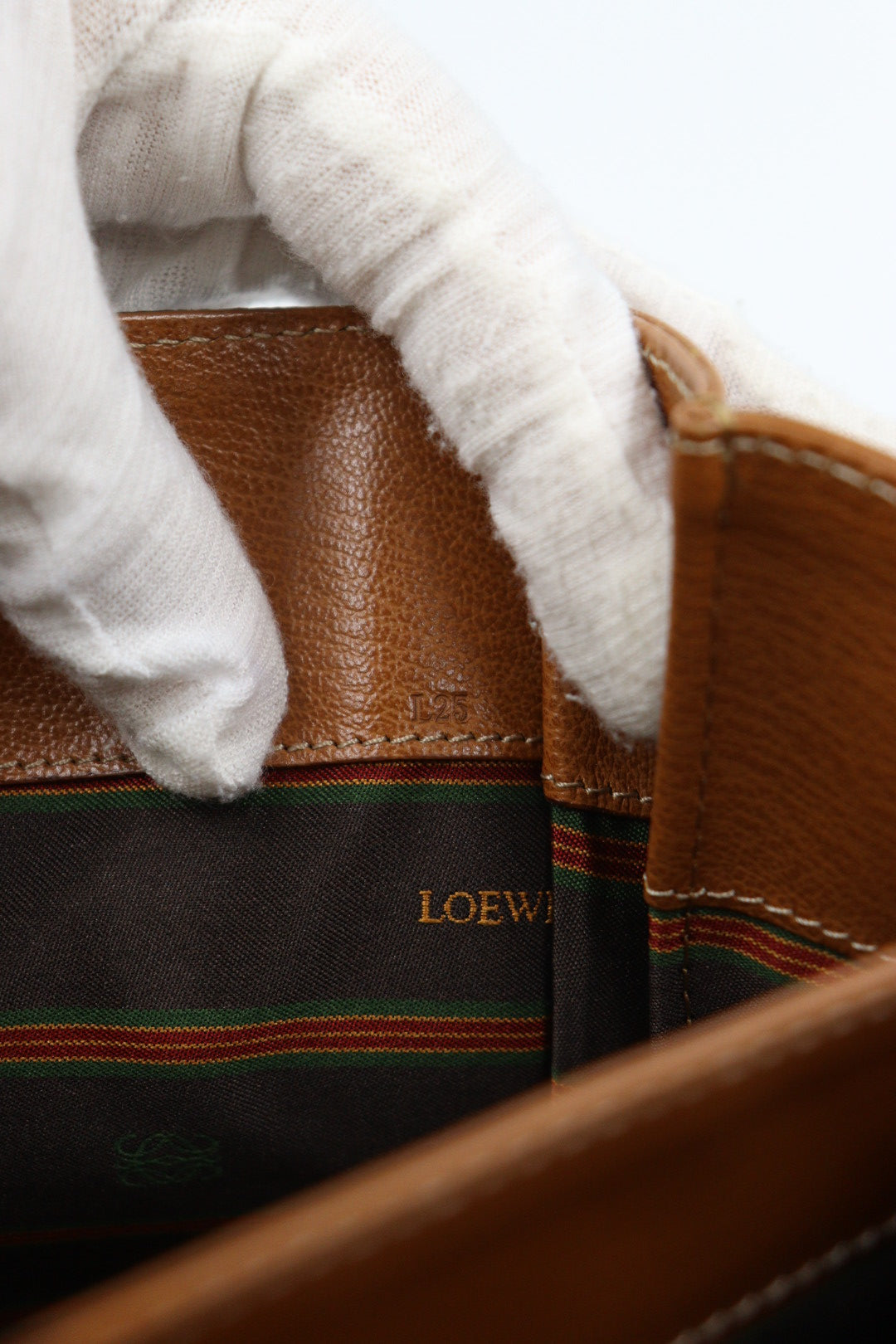 Loewe Shoulder Bag / Rank A