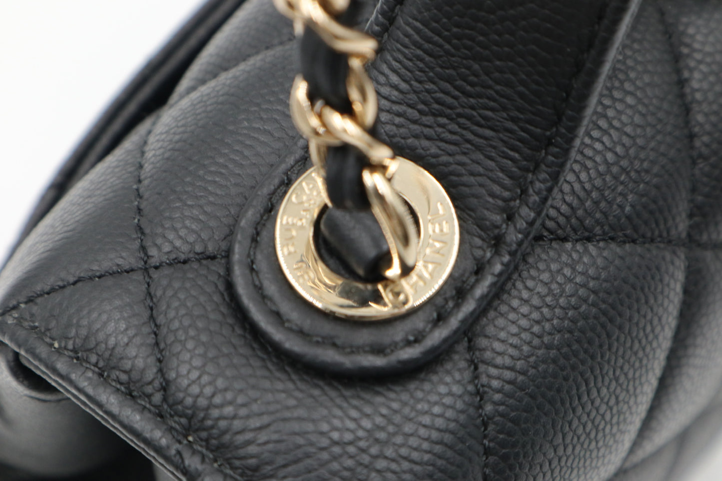 Chanel 黑金小號郵差包 / Rank SA 251106001