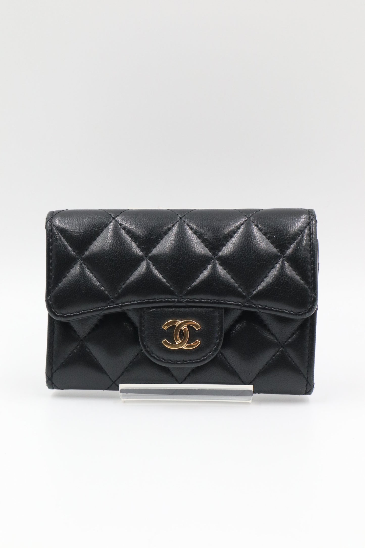 Chanel 羊皮菱格紋名片零錢夾 / Rank SA 251025002
