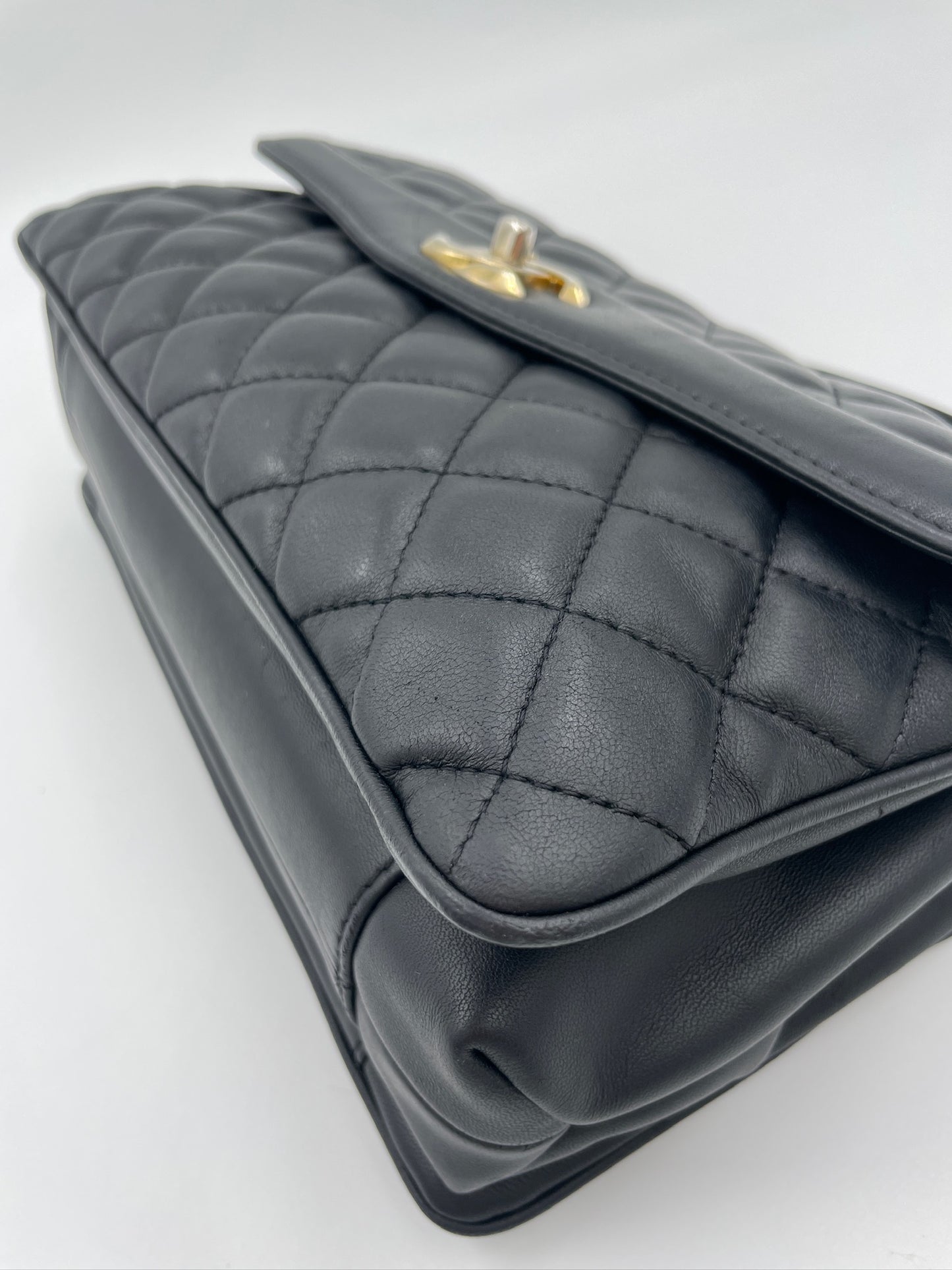 Chanel Classic Flap bag / Rank AB