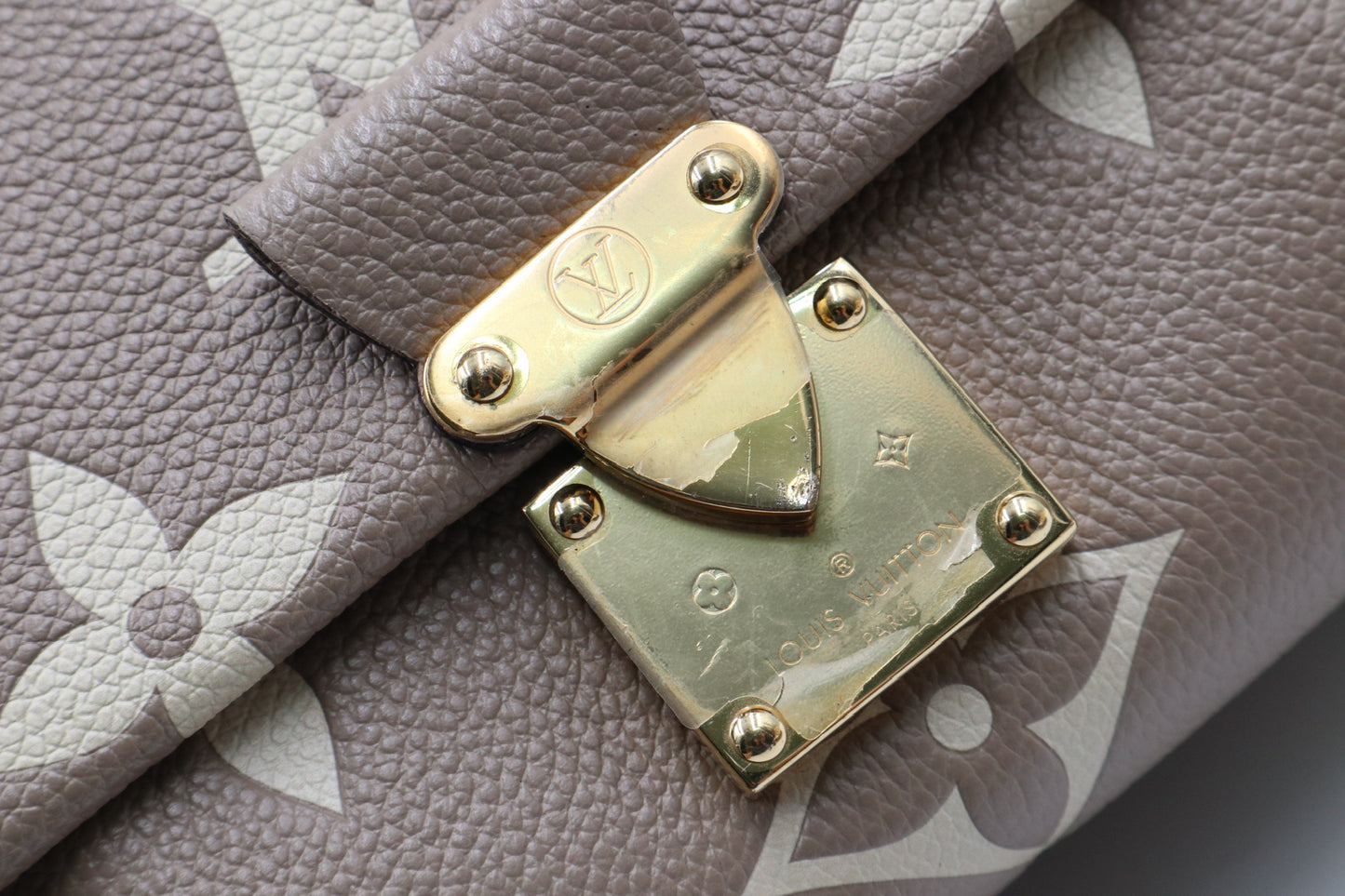 Louis Vuitton Favorite肩背包 / Rank SA 251030007