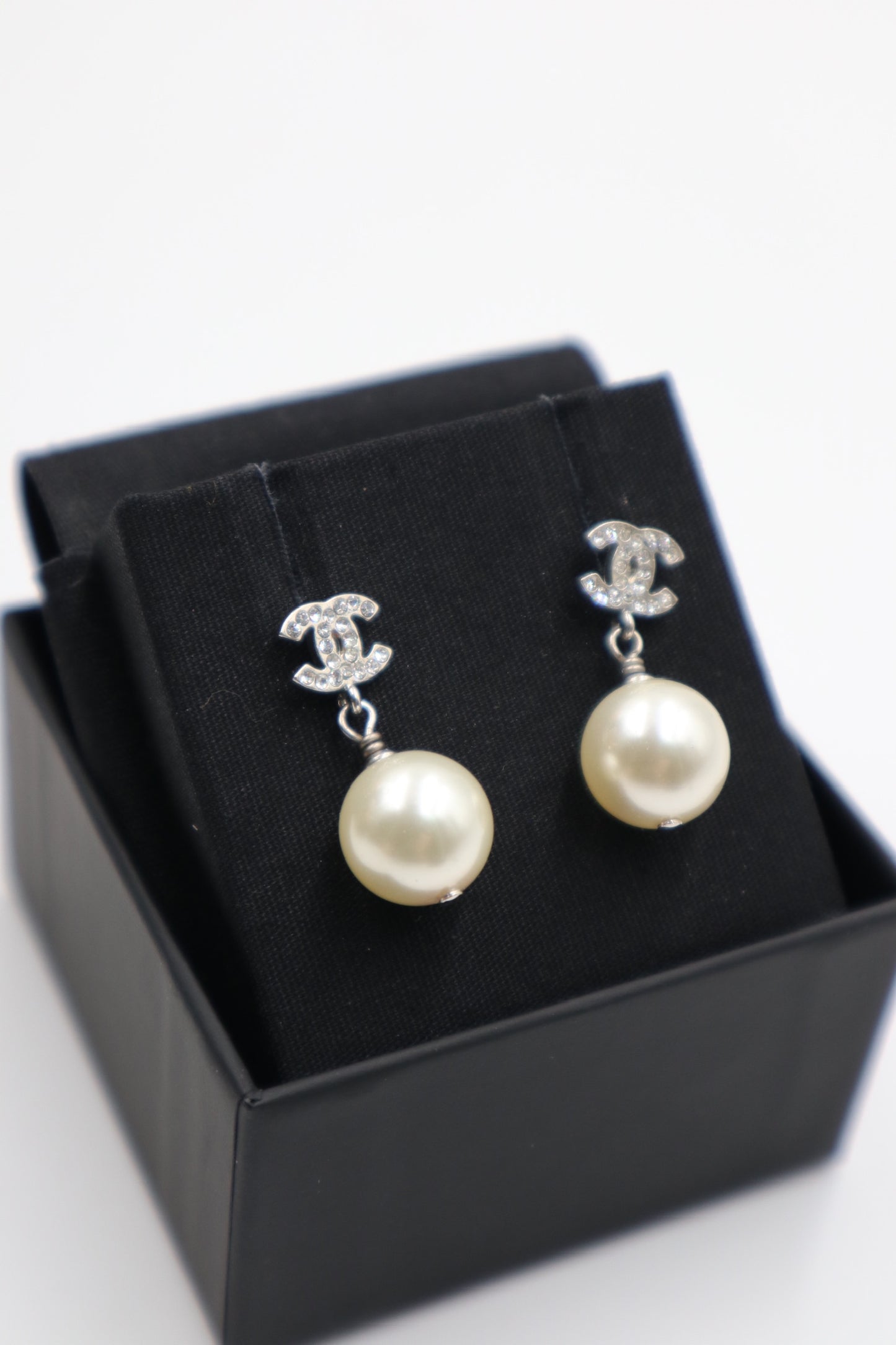 Chanel Earrings 水鑽雙C珍珠耳環/ Rank SA 250903003