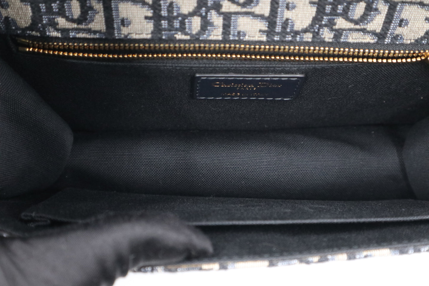 DIOR 蒙田30 Montaigne MM / Rank SA 251006001
