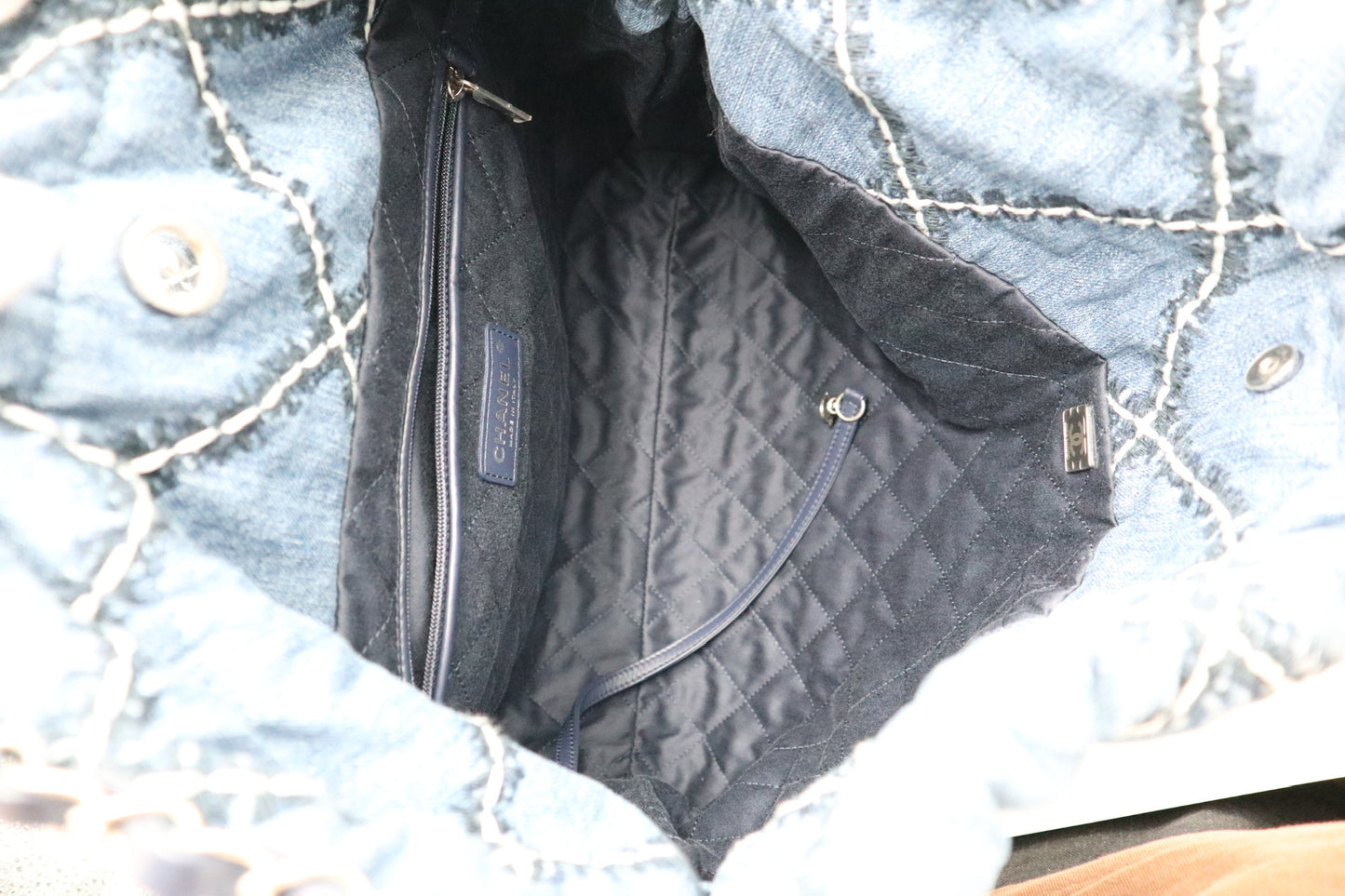 Chanel Denim 22bag small 牛仔鏈條包 / Rank SA S250129016