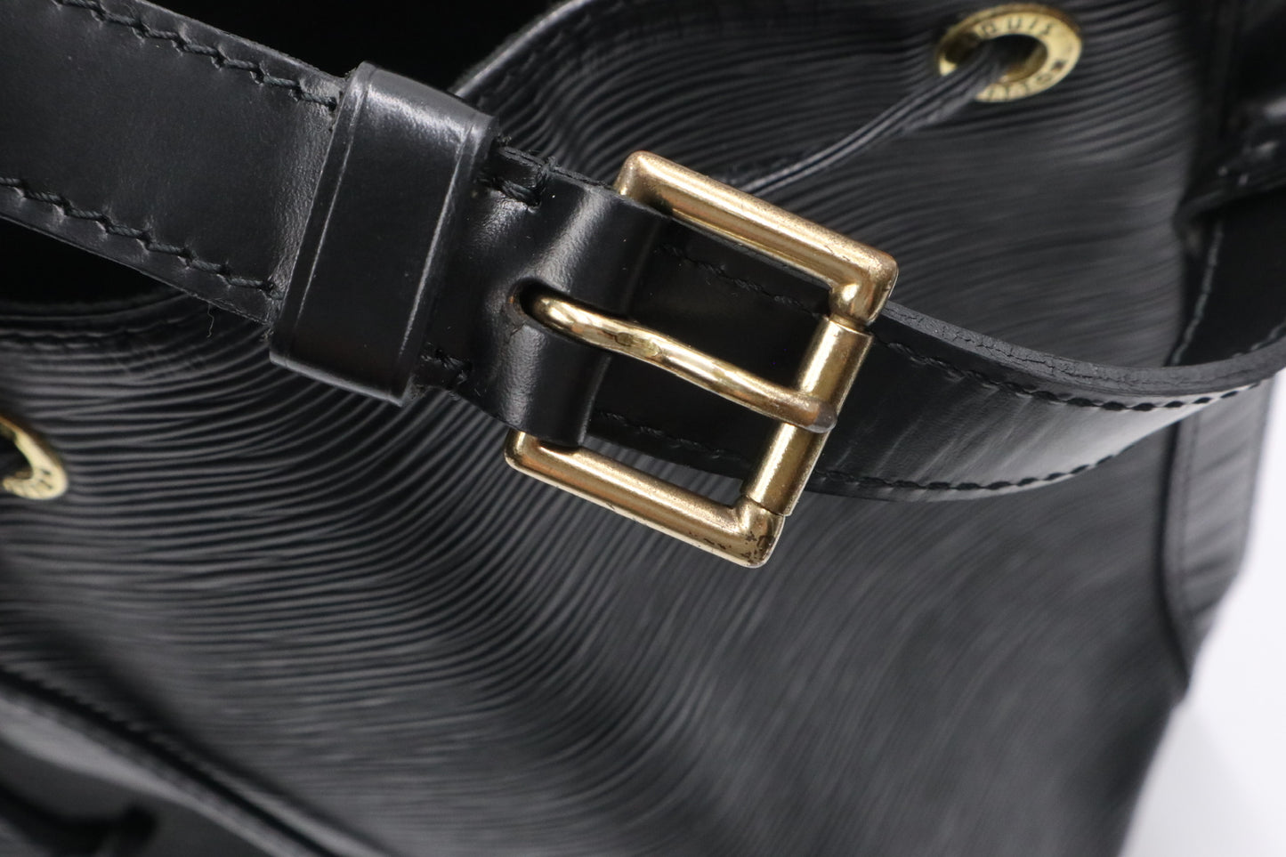 Louis Vuitton  Epi 牛皮水波紋中款水桶包 Rank SA 251105002