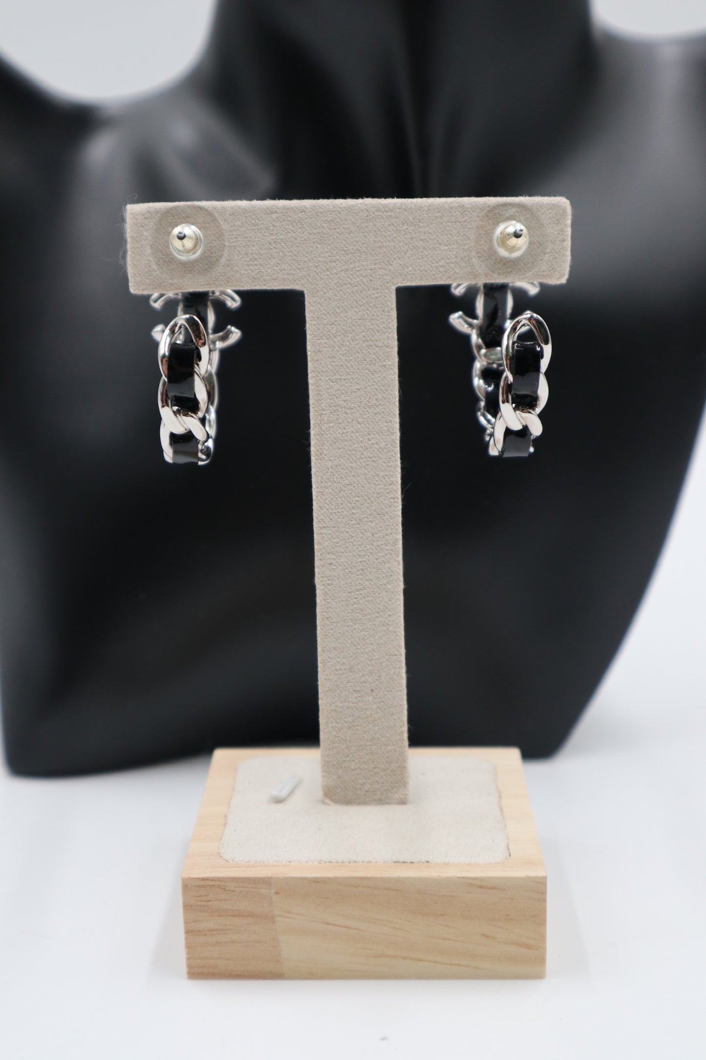 Chanel Earrings 皮革編織鏈圈耳環 / Rank SA 251018003