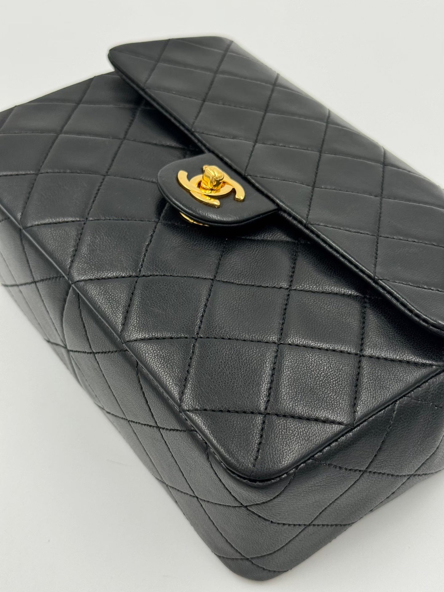 Chanel Coco Mini  小方胖20 cm / Rank A 24072313
