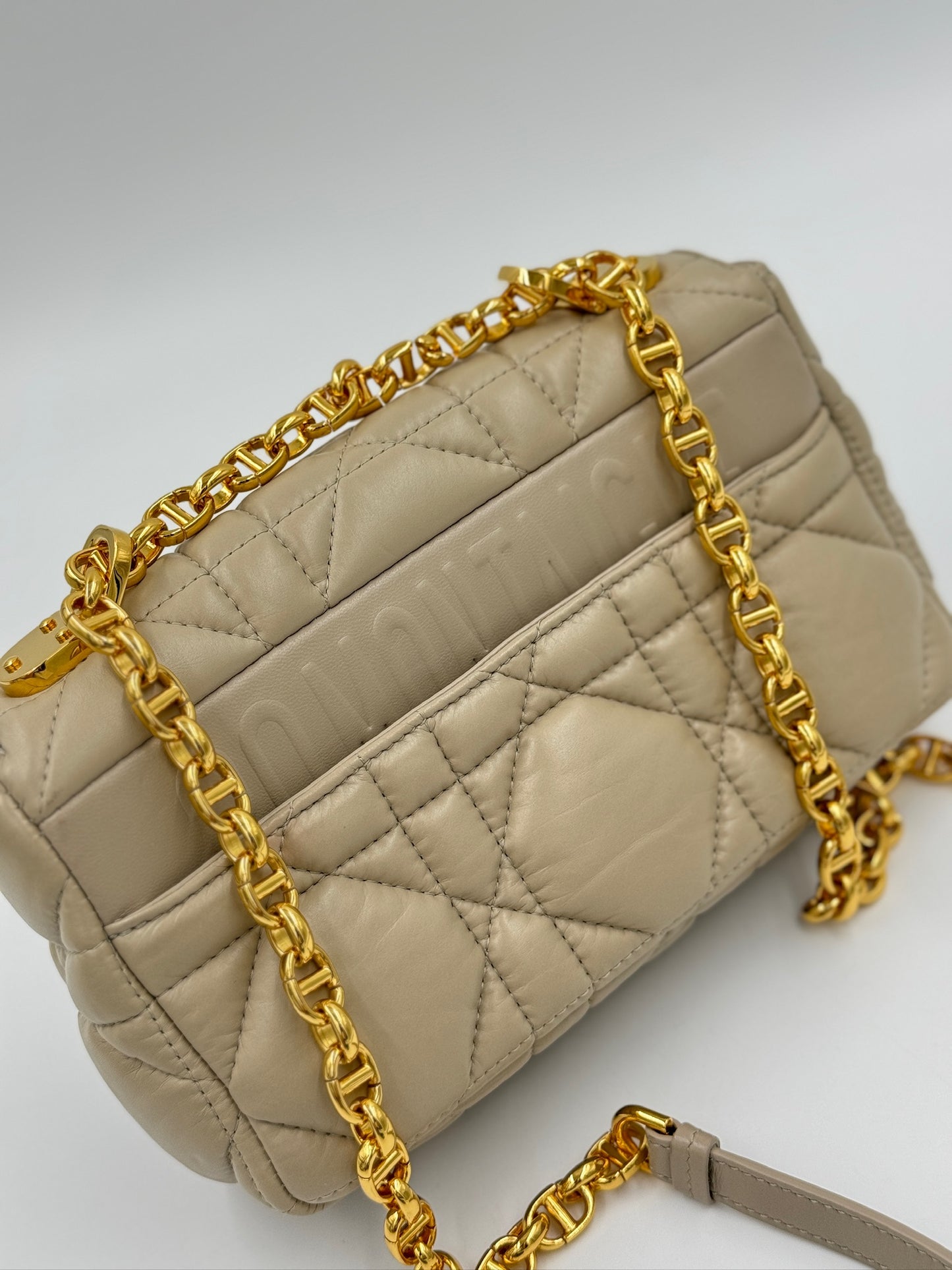 Dior Caro 奶茶  / Rank A 24072501