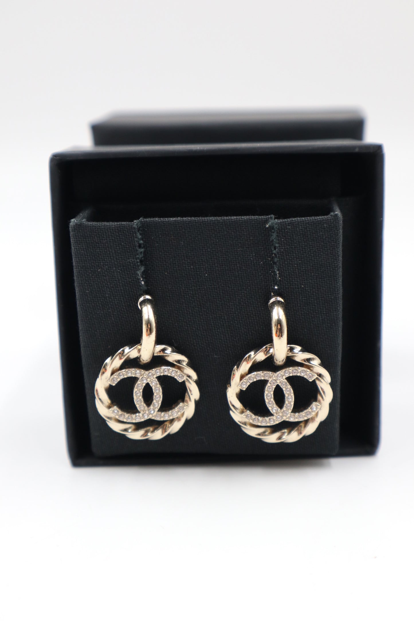 Chanel Earrings 雙C水鑽螺旋圓型耳環/ Rank SA 251006003