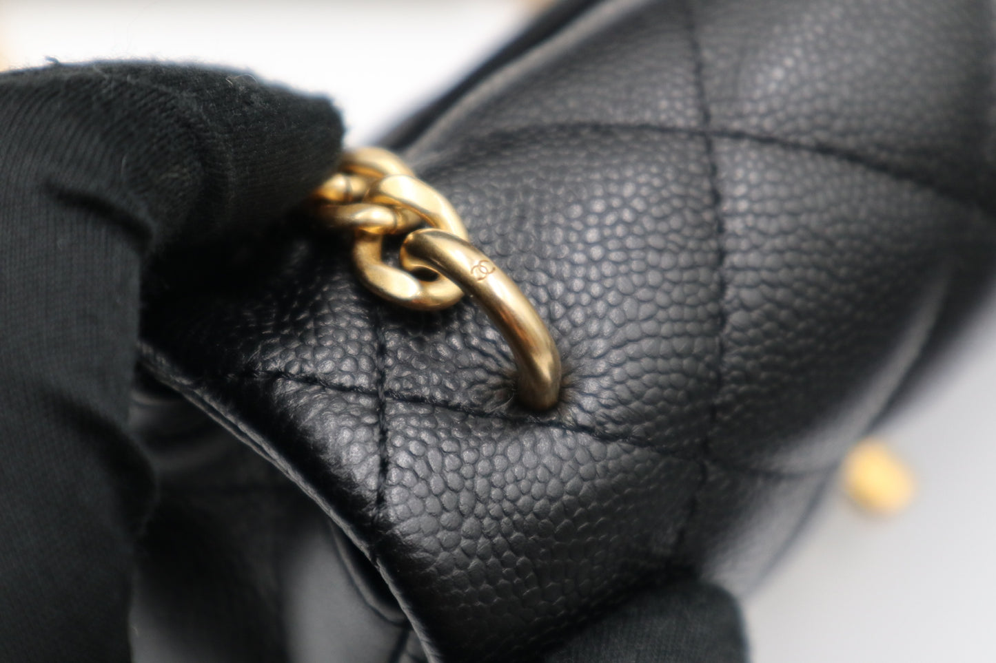 Chanel Mini Coco 19cm 愛心金球 / Rank N 24091801