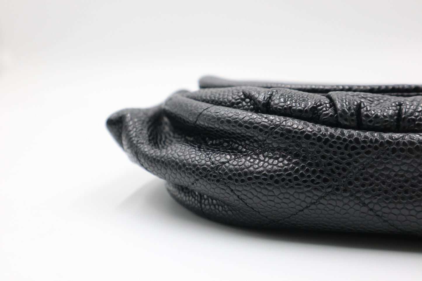 Chanel 魚子醬餃子包 / Rank SA 251021001
