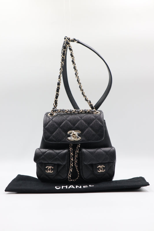 Chanel 黑魚子醬銀釦後背包 / Rank N 251018001