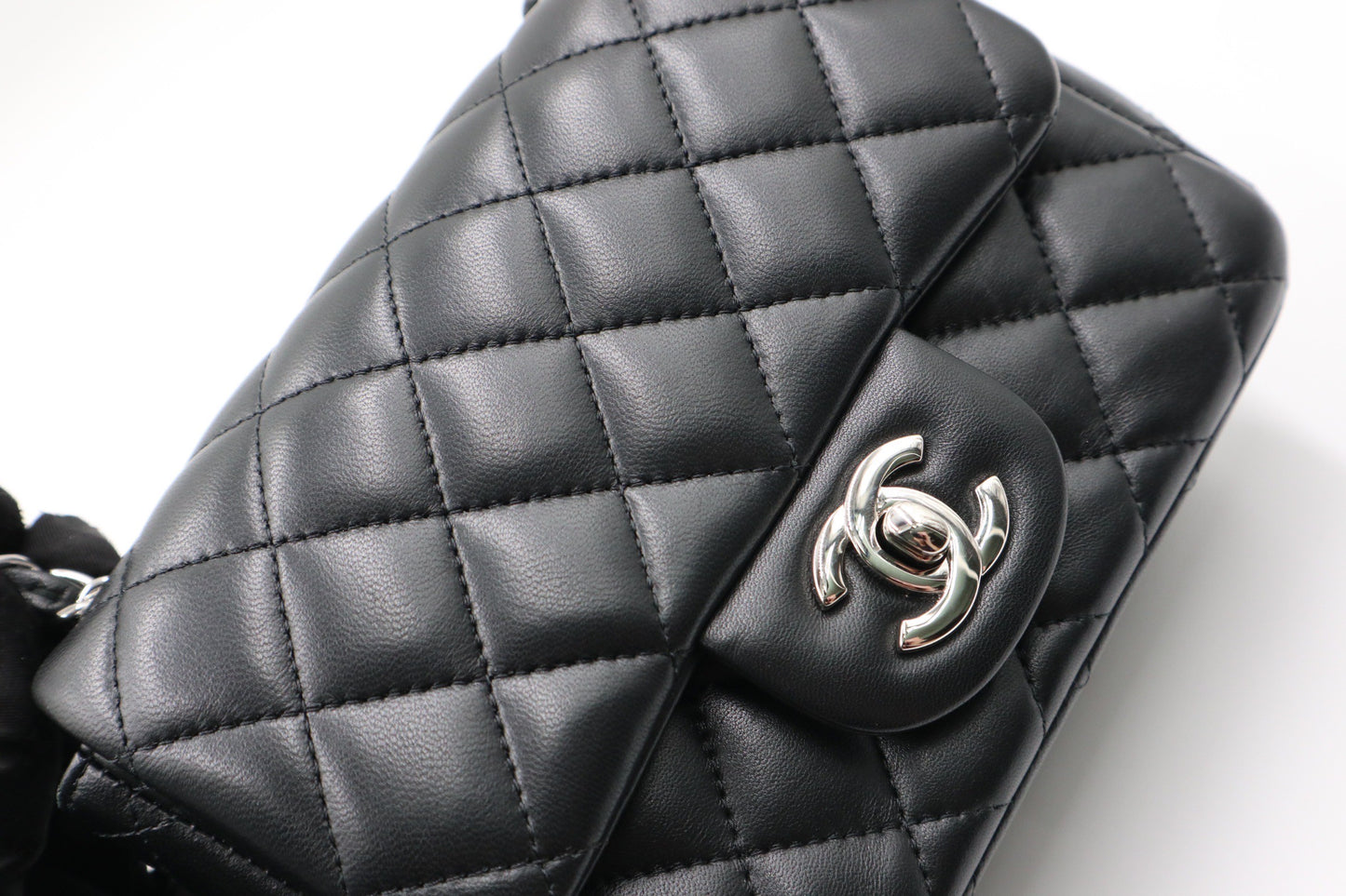 Chanel Mini Coco 銀扣 / Rank SA 25041101