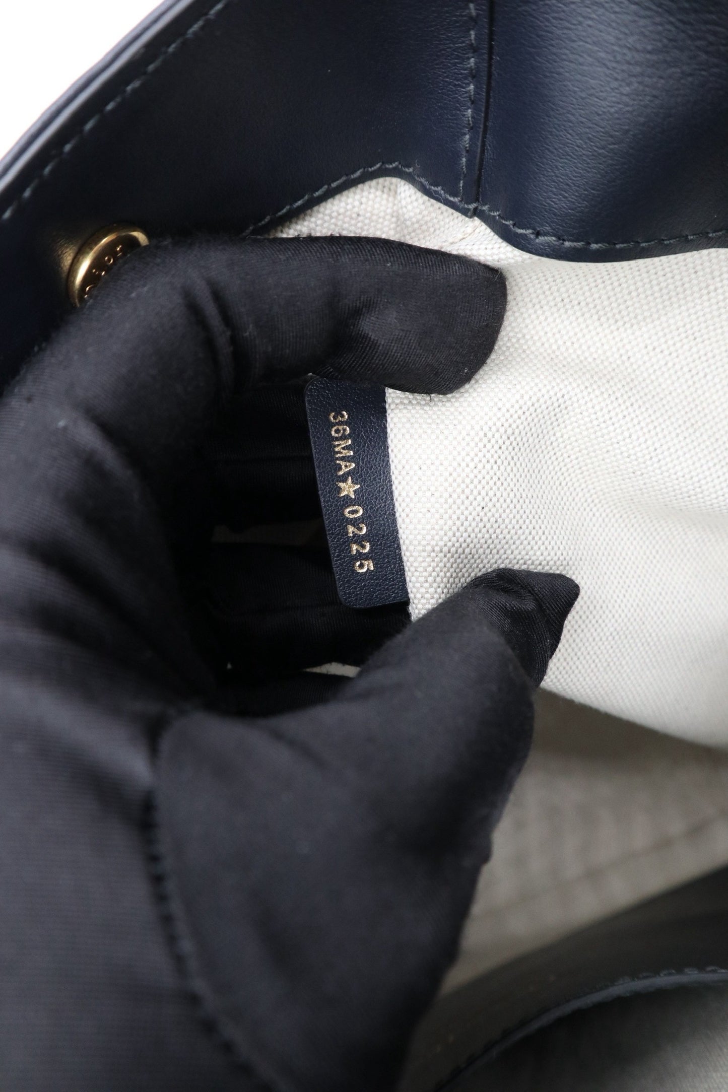 DIOR Signature 小號水桶包 / Rank SA 251024001
