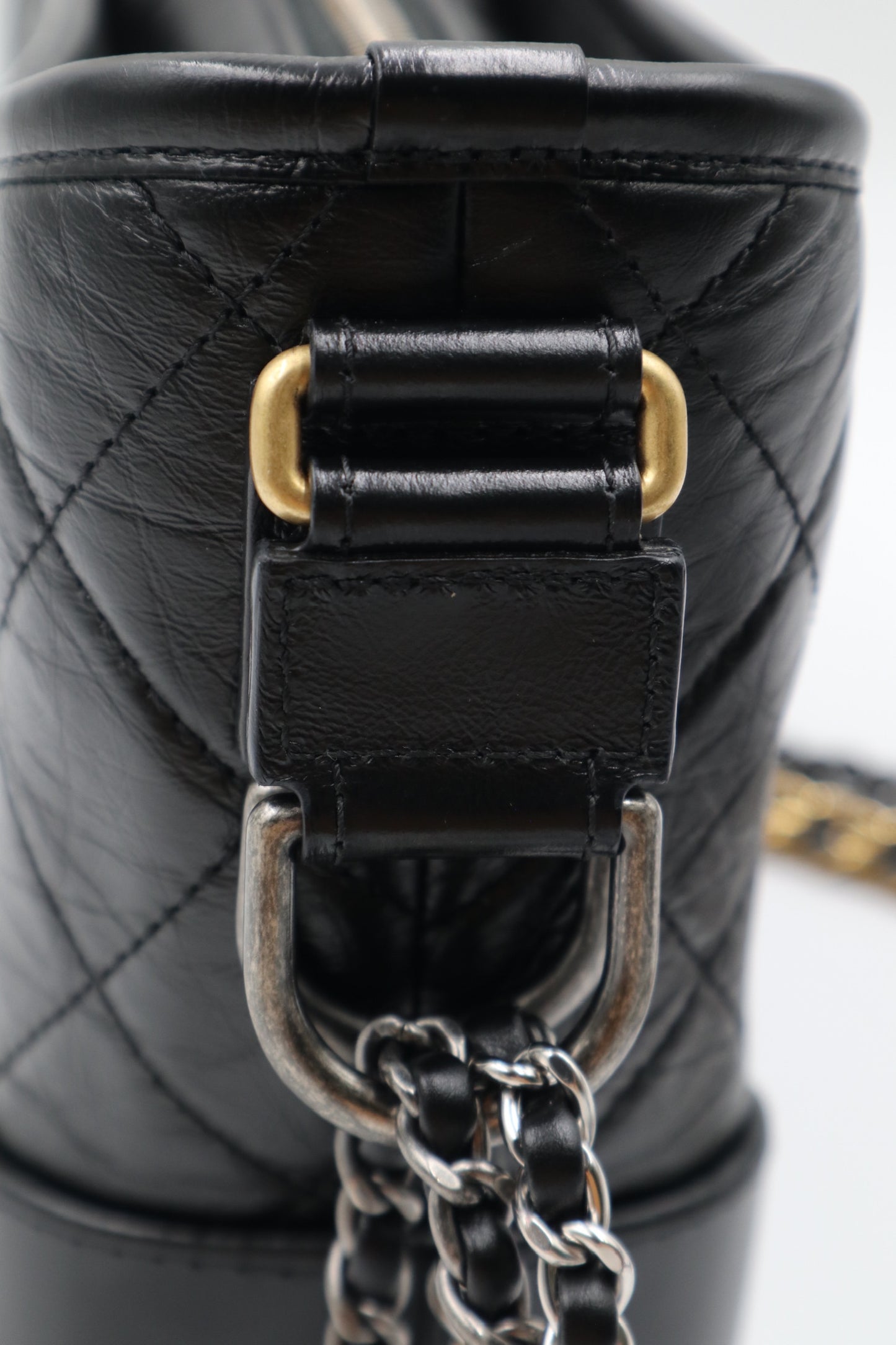 Chanel 黑金雙鍊流浪包/ Rank SA 251126008