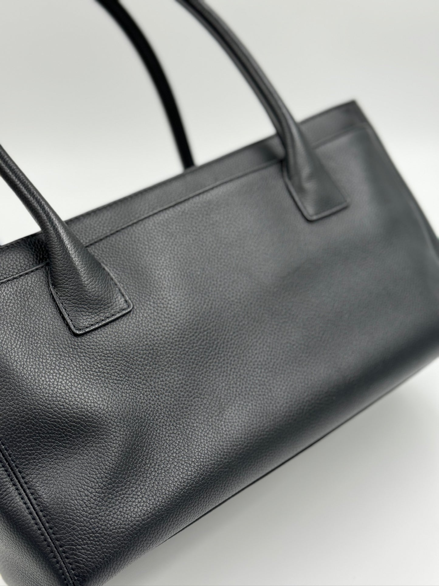 Chanel Cerf Tote Sliver / Rank SA S024063001