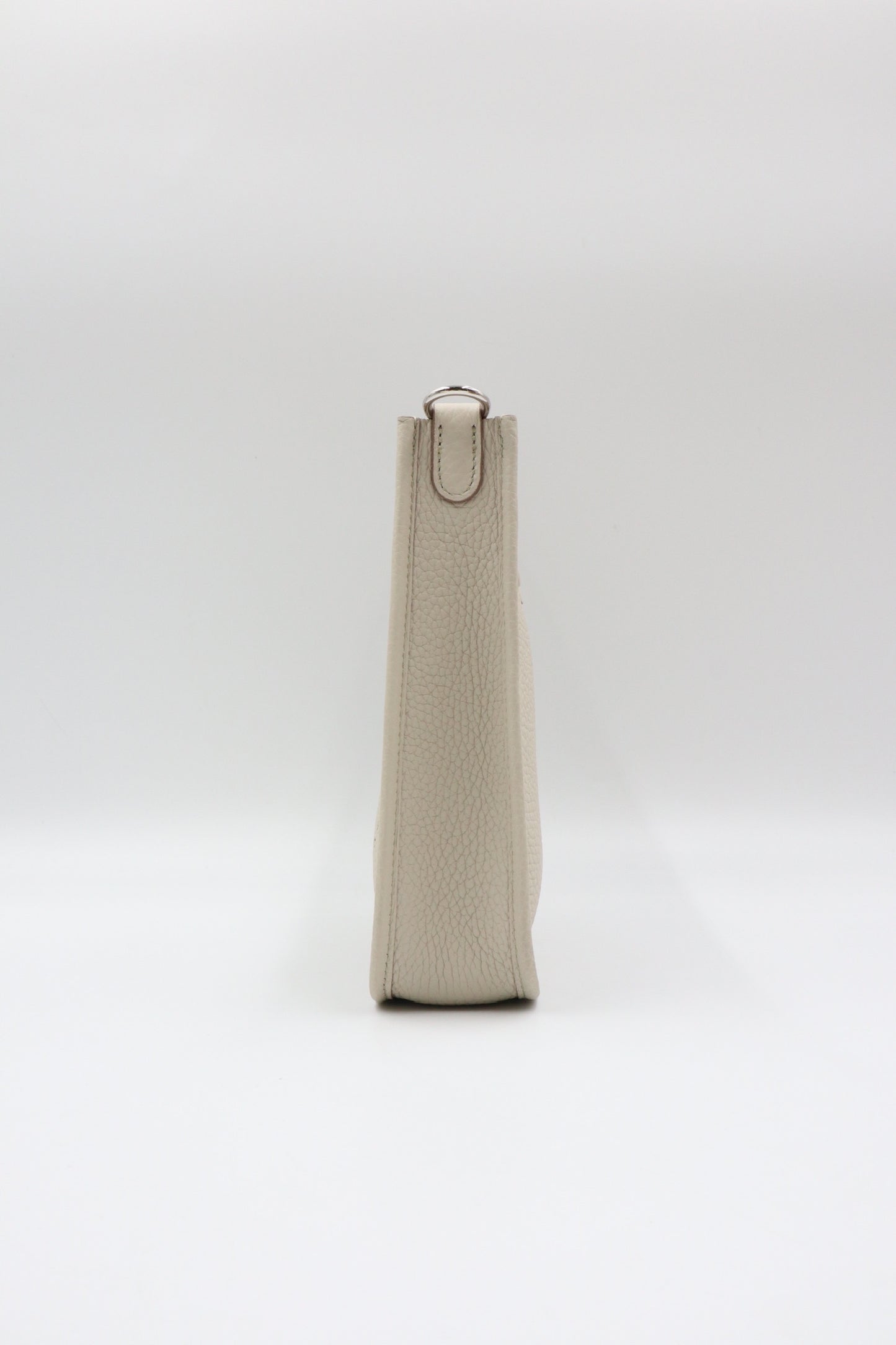 Hermes Mini Evelyne 奶昔白 / Rank SA 251116003