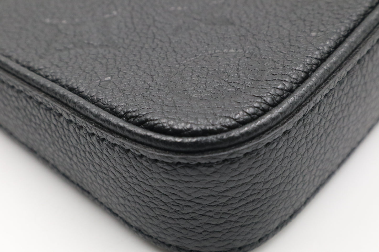 Louis Vuitton Easy Pouch黑色 / Rank SA 251030009