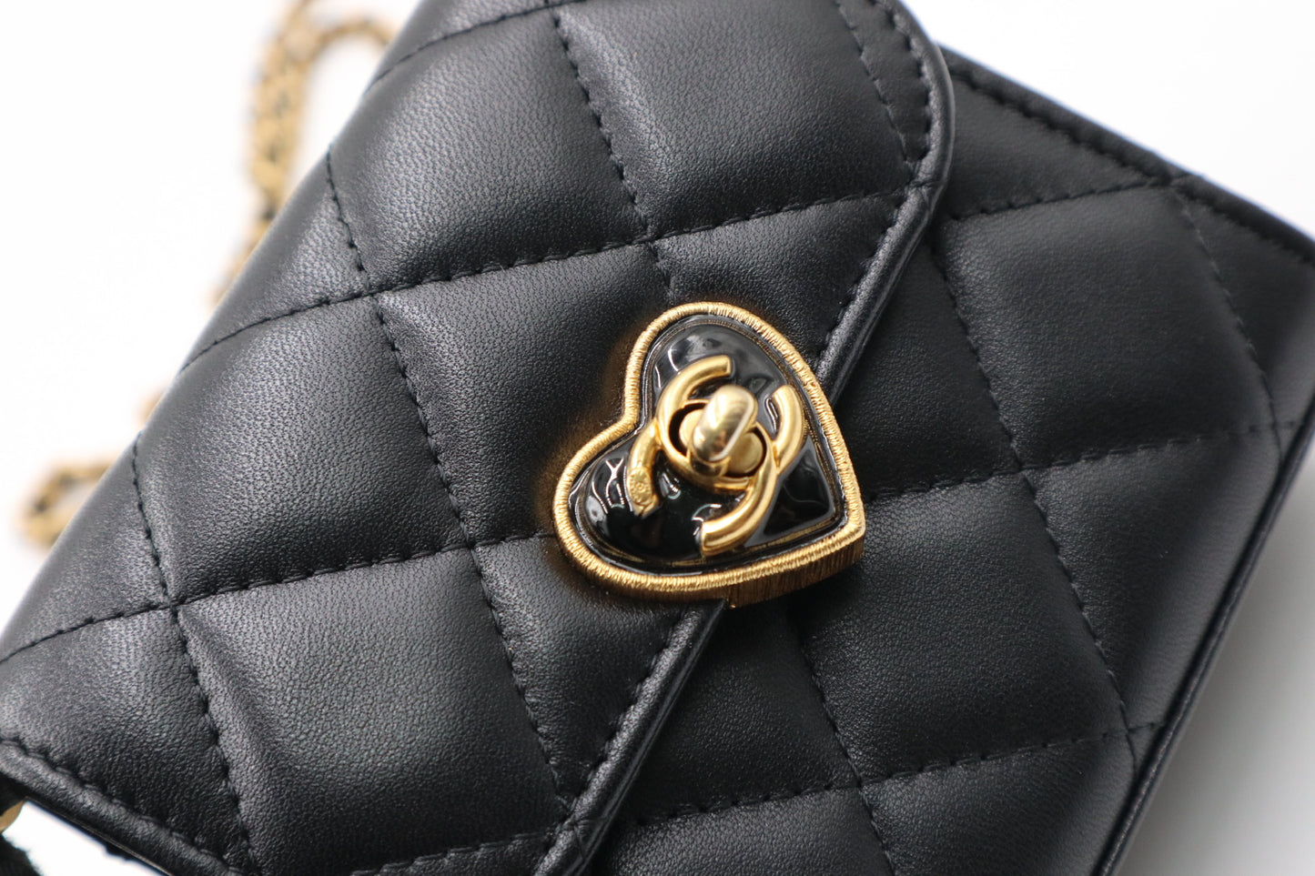 Chanel Mini 愛心小包/ Rank SA 25052203