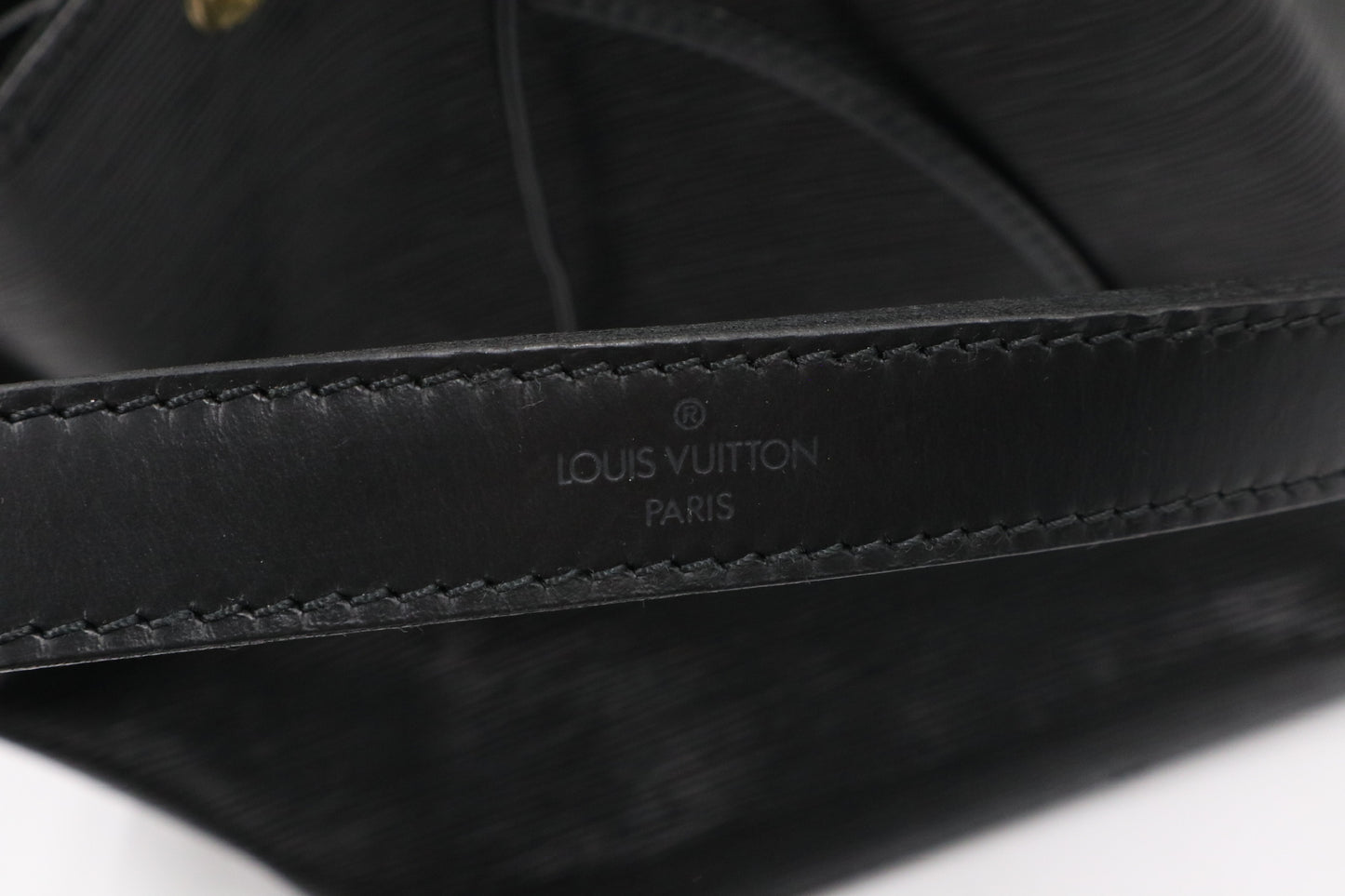 Louis Vuitton  Epi 牛皮水波紋中款水桶包 Rank SA 251105002