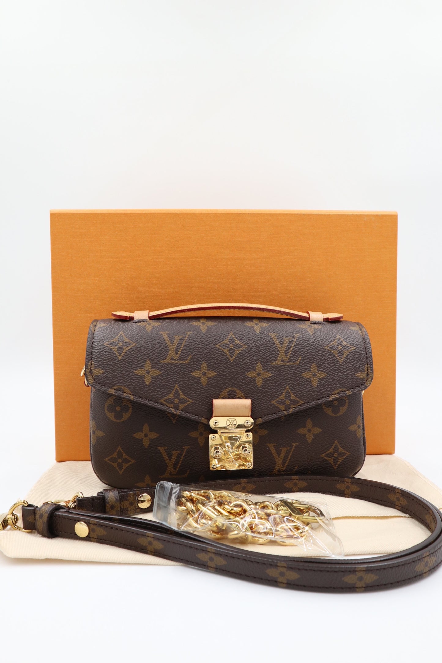 Louis Vuitton  郵差包 / Rank SA