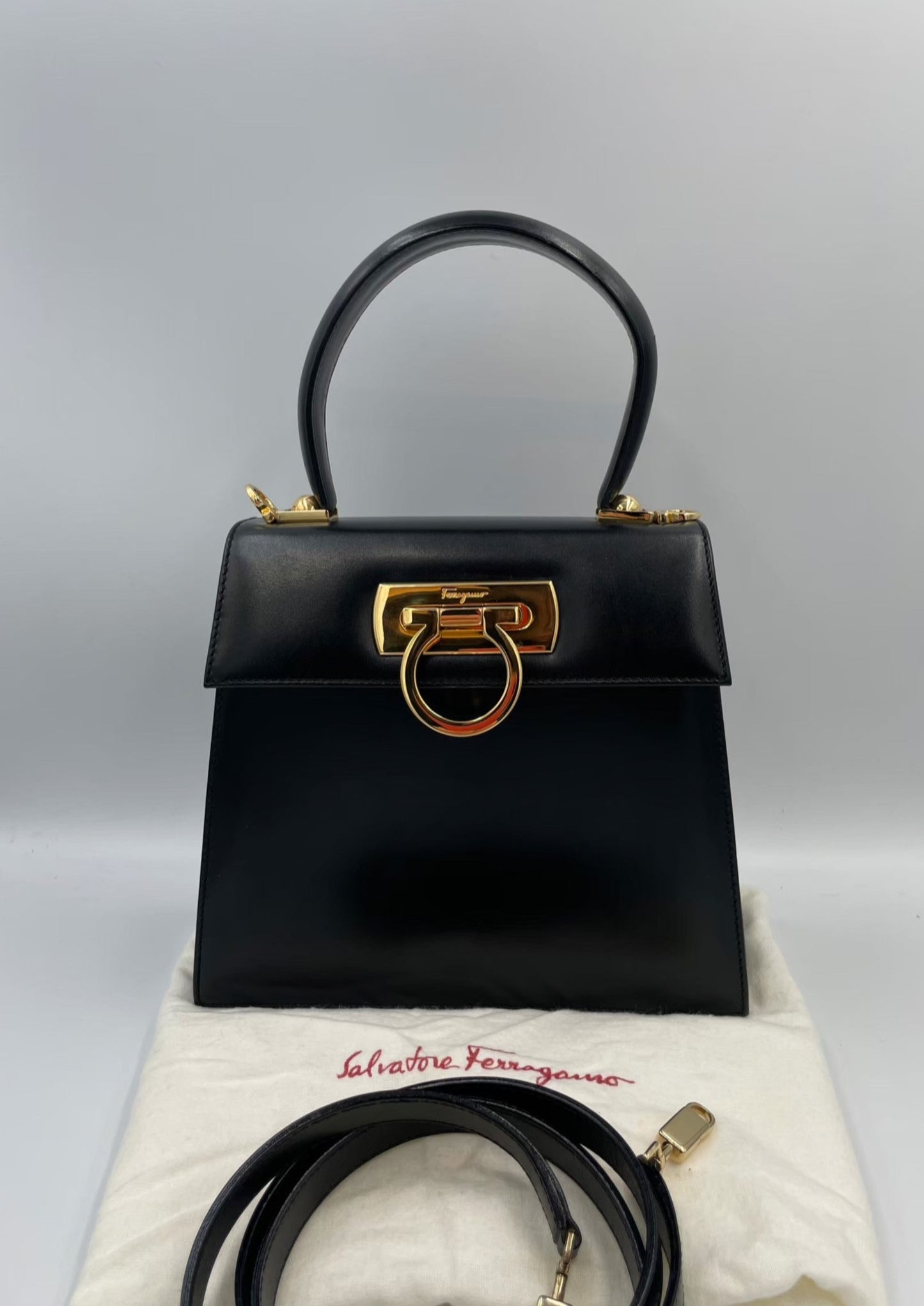 Ferragamo 2way Kelly / Rank SA
