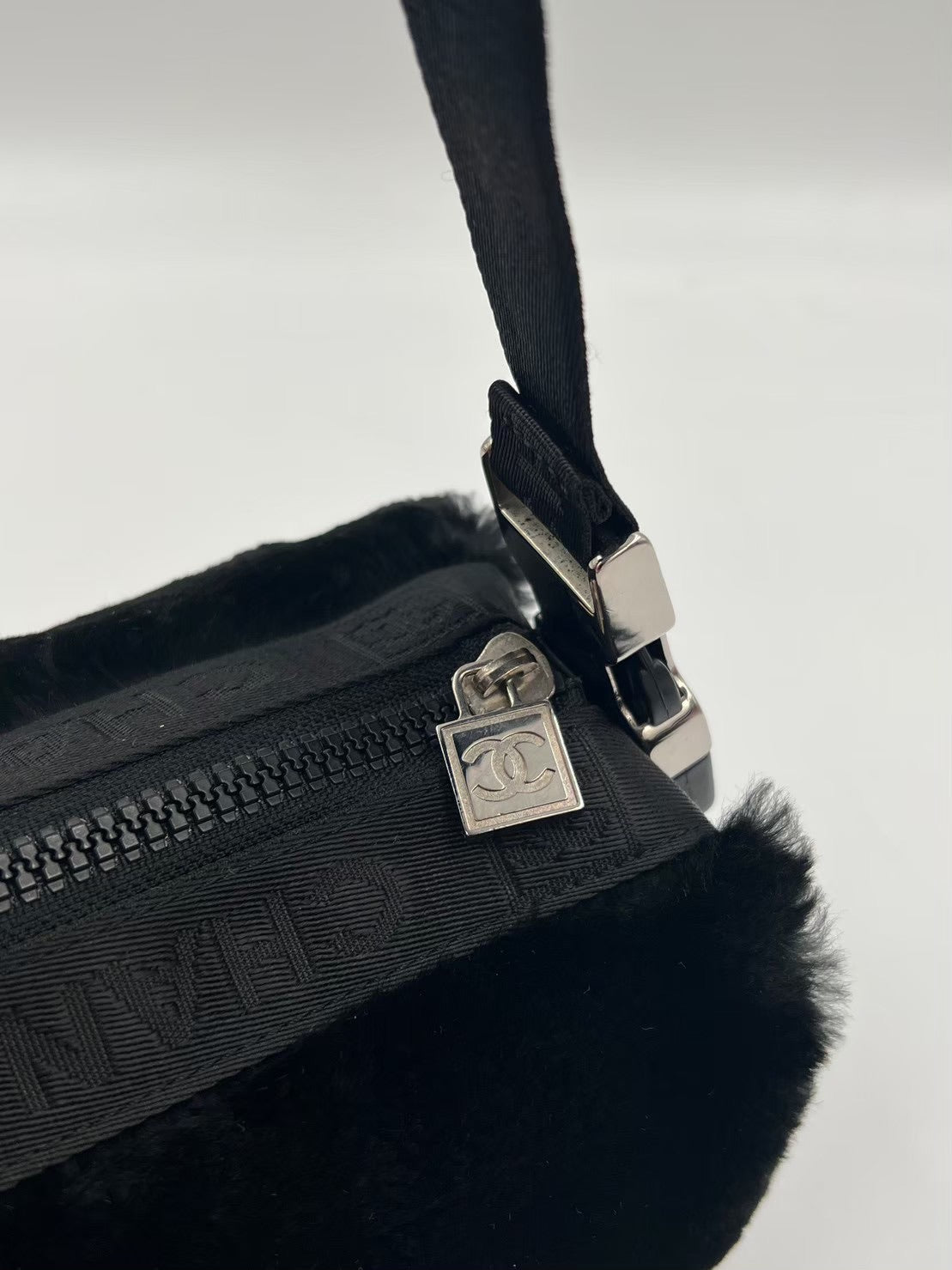 Chanel Sport shoulder bag / Rank SA