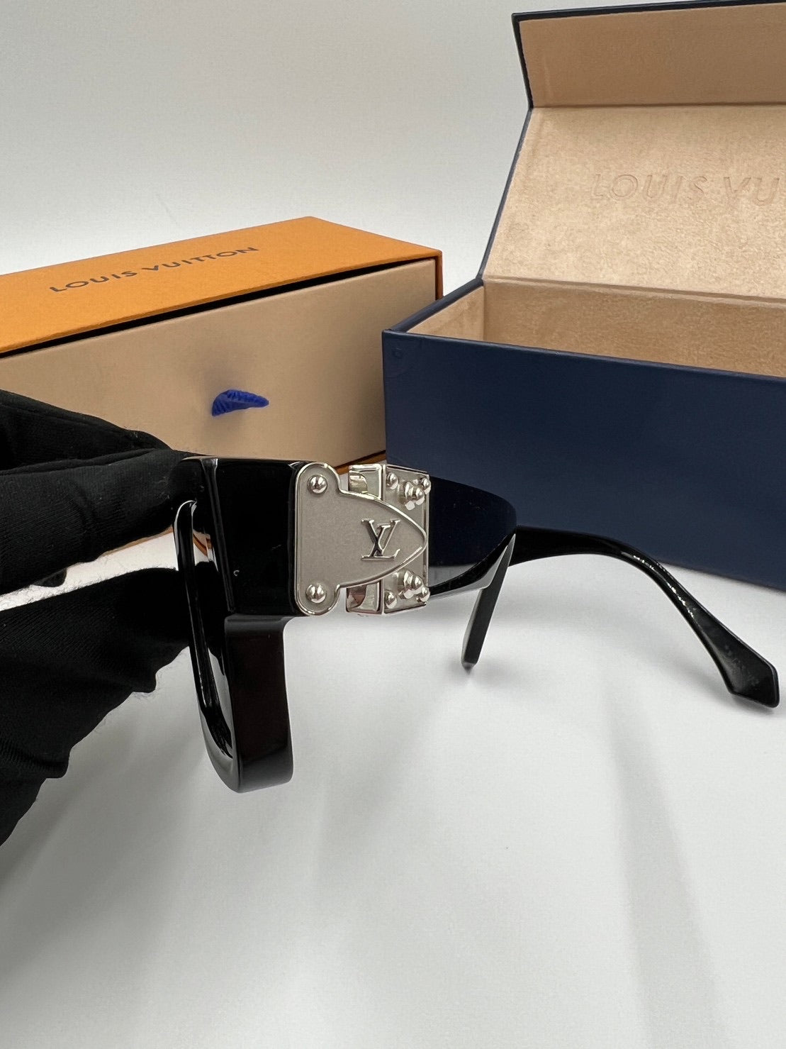 Louis Vuitton   Sunglasses / Brand new