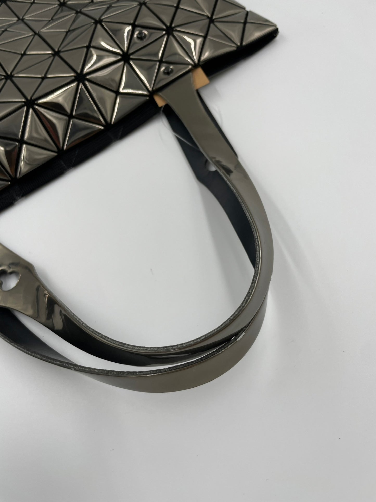 ISSEY MIYAKE 灰銀色鏡面包/Rank SA