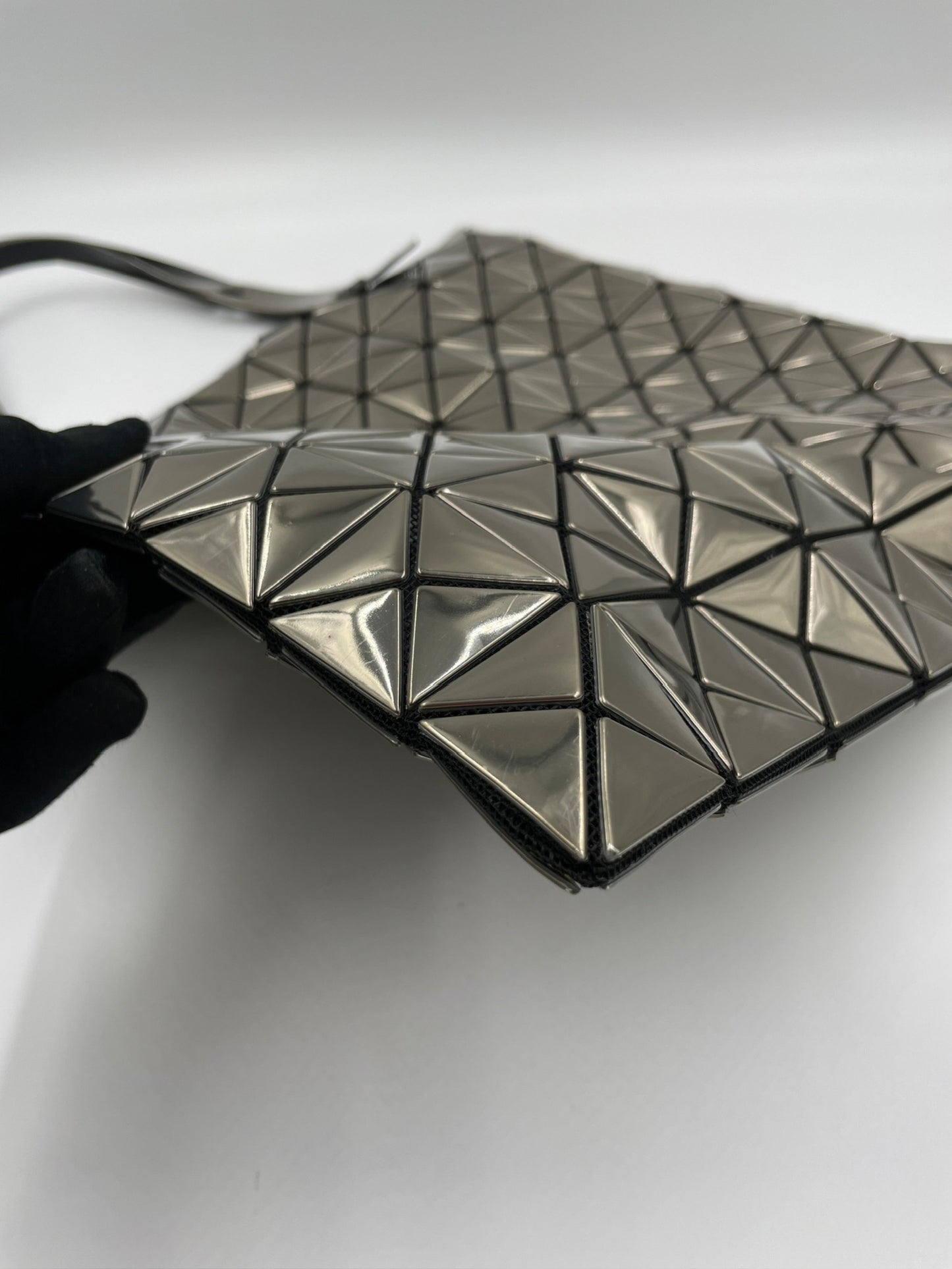 ISSEY MIYAKE 灰銀色鏡面包/Rank SA