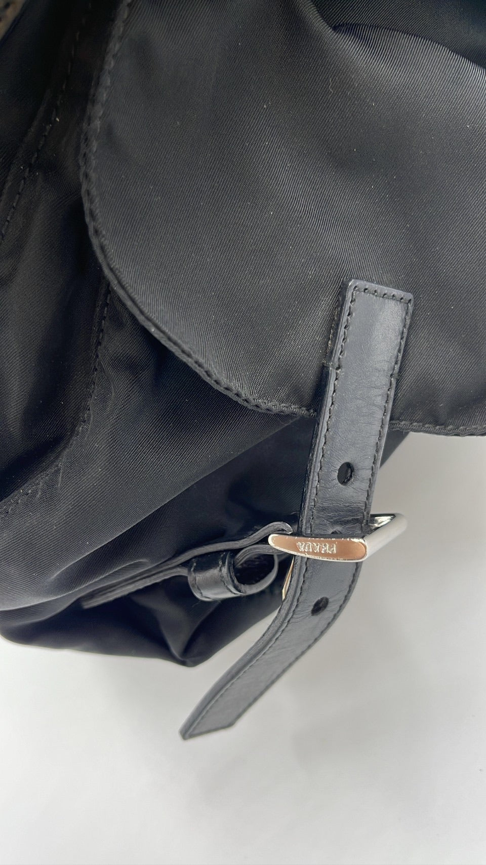 Prada 尼龍雙肩包 / Rank SA