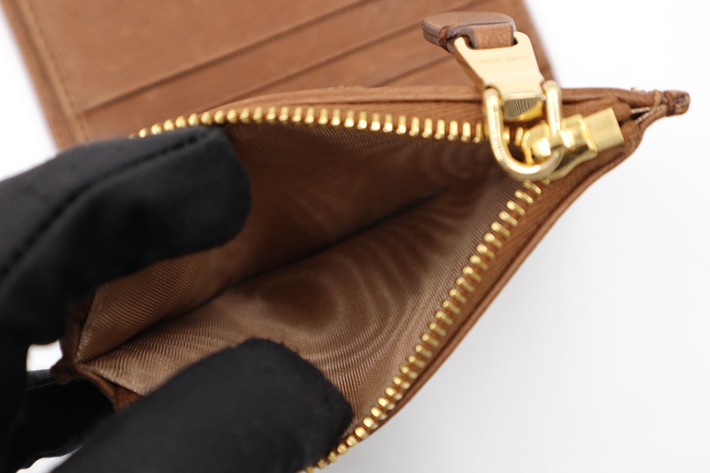 Ｍiu Miu 短夾 / Rank N 251001002