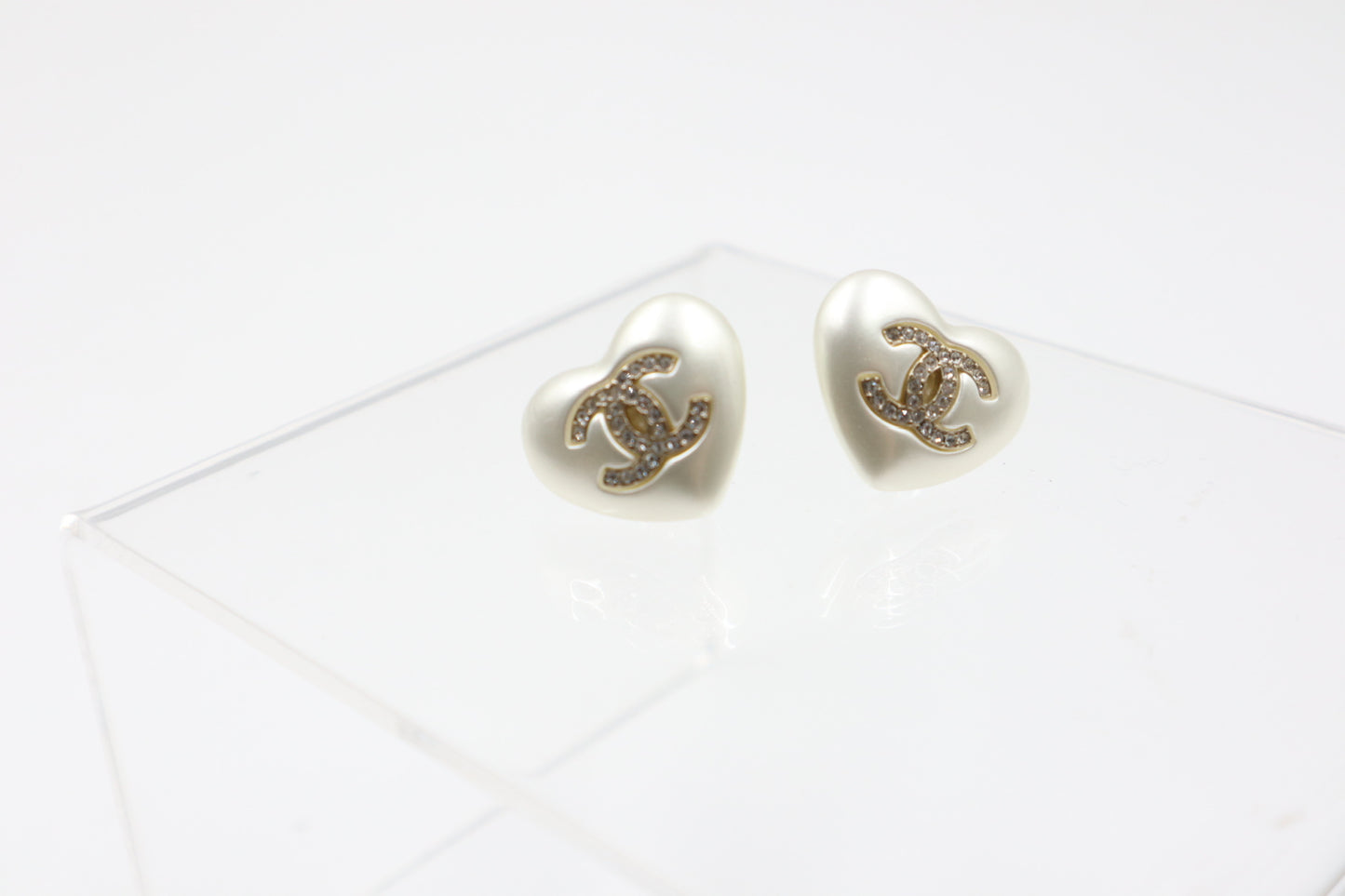Chanel Earrings 珍珠水鑽愛心耳環/ Rank SA 251018004