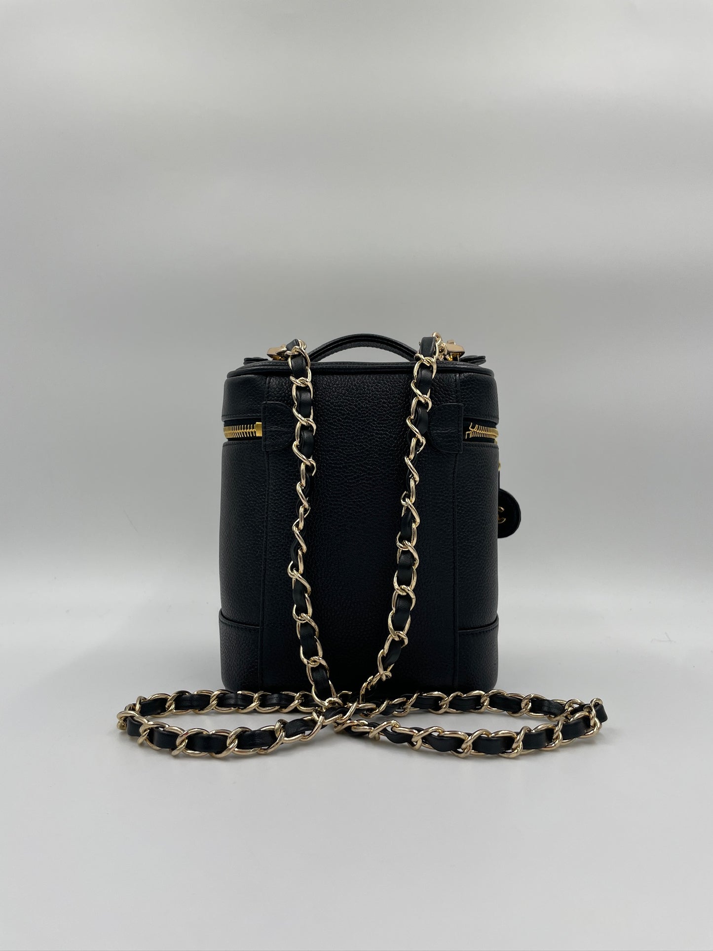 Chanel 魚子醬化妝箱 / Rank SA