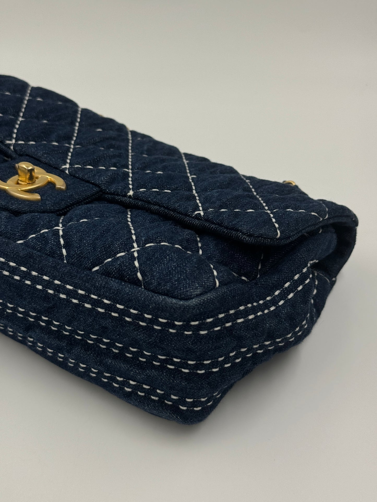 Chanel Denim Classic Flap 25cm 牛仔鏈條包 / Rank SA S240411006