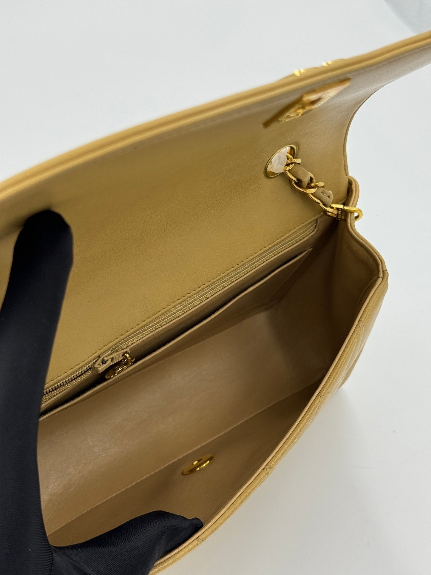 Chanel Diana 23cm bag / Rank A