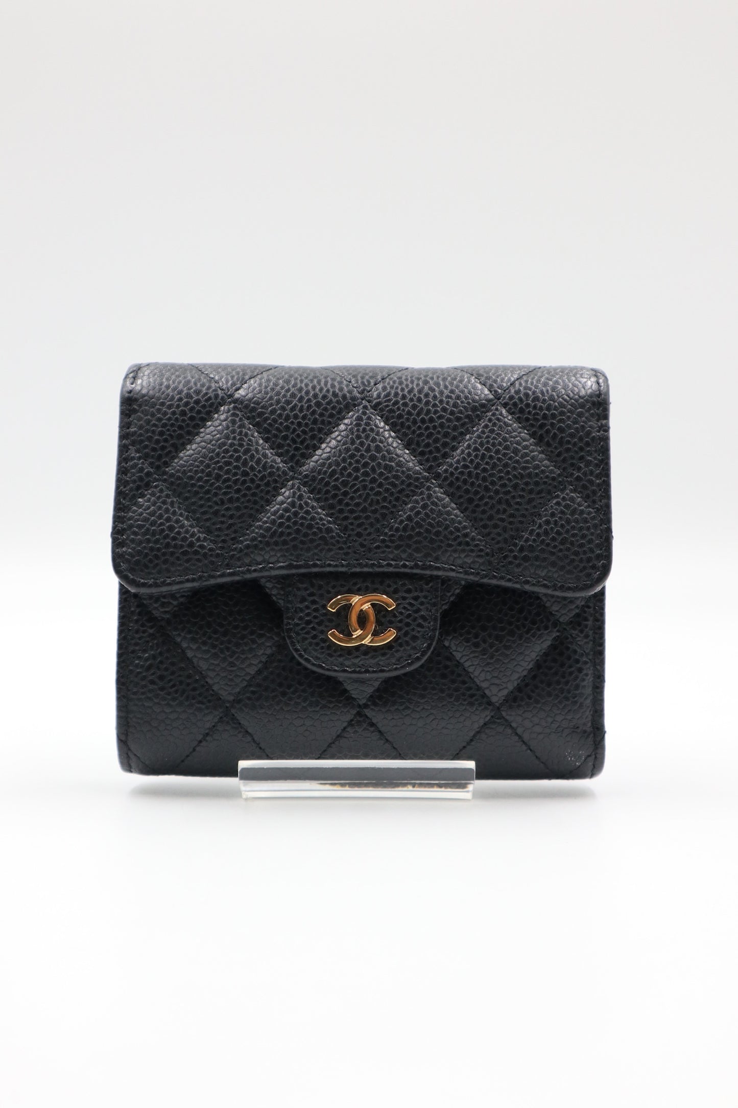 Chanel 荔枝皮黑金短夾 / Rank N 250911001