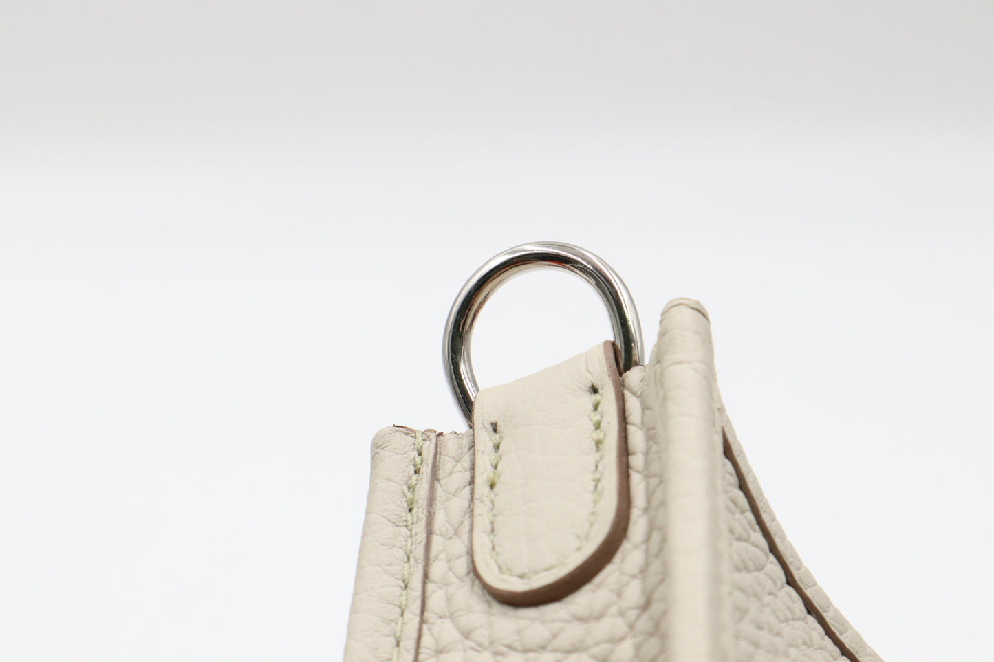 Hermes Mini Evelyne 奶昔白 / Rank SA 251116003