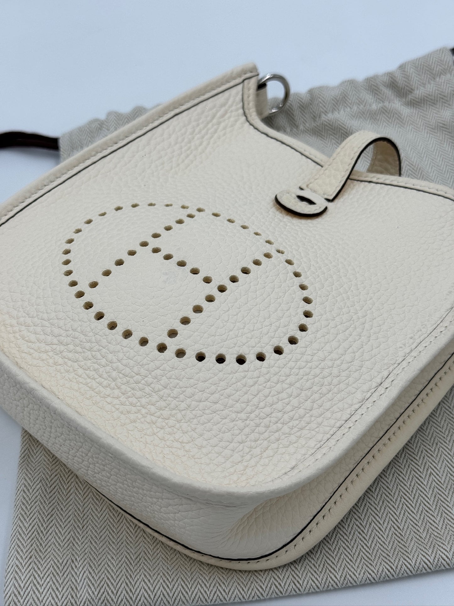 Hermes Evelyne White /Rank SA