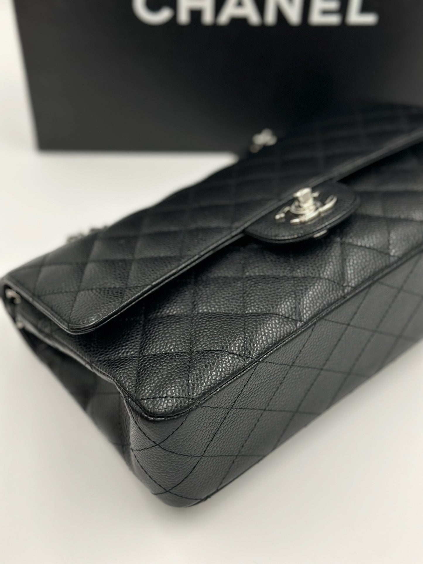 Chanel Classic Flap 25cm Cavier Skin / Rank SA 24072312