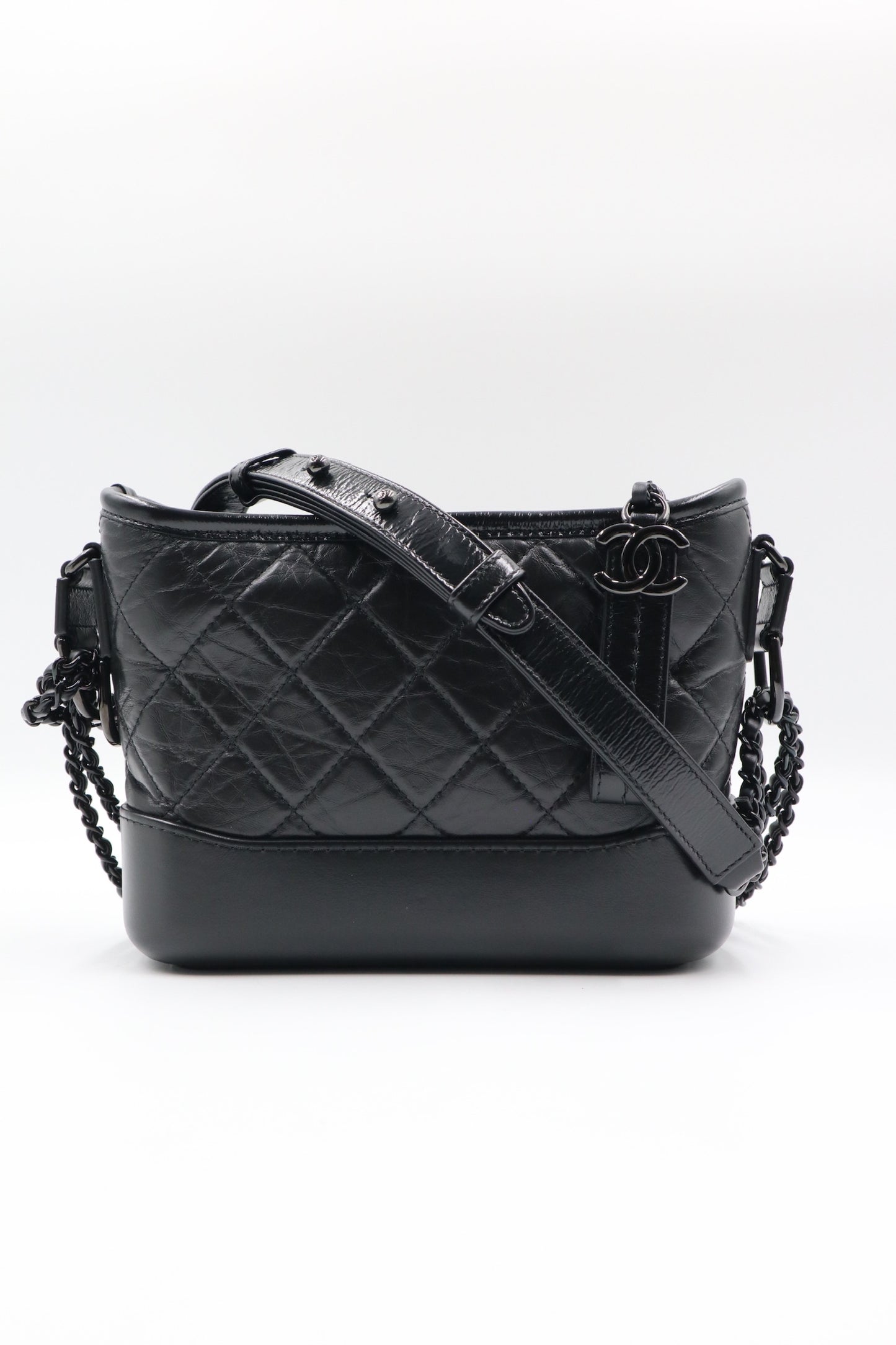 Chanel 黑銀流浪包/ Rank SA 251120001