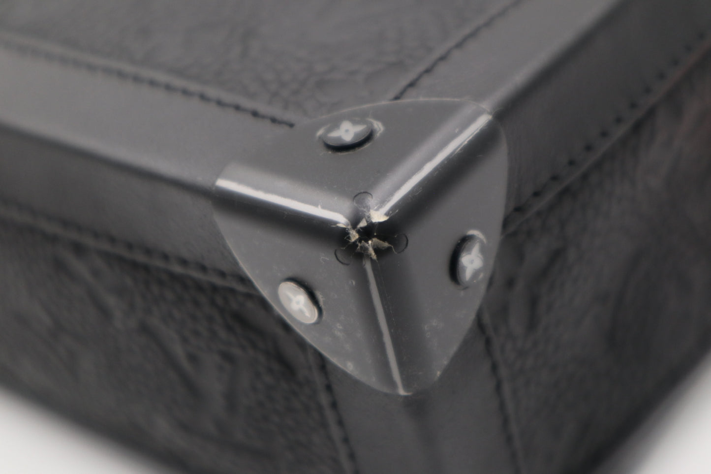 Louis Vuitton Soft trunk taurillon monogram / Rank SA 250926001