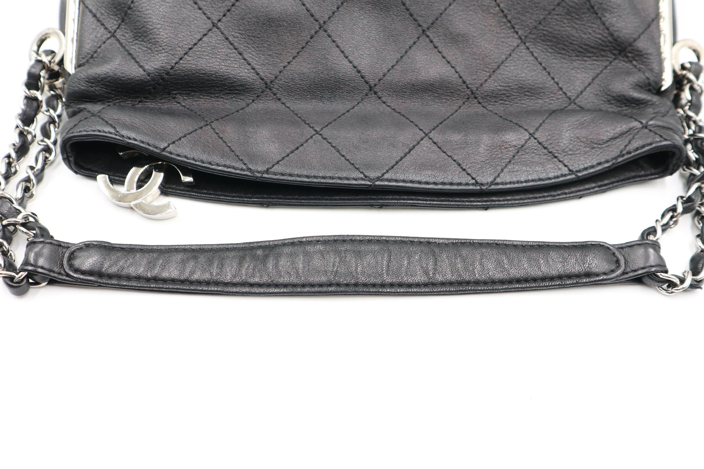 Chanel hobo 黑銀sliver  / Rank SA 250080301