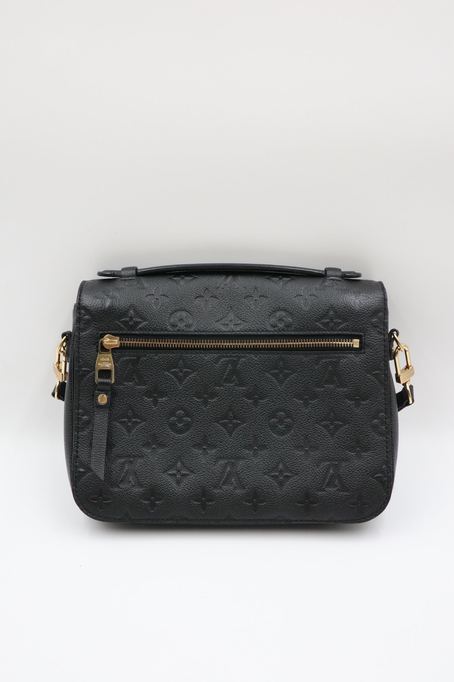 Louis Vuitton 牛皮壓紋金釦郵差包 黑色 / Rank SA 251106002