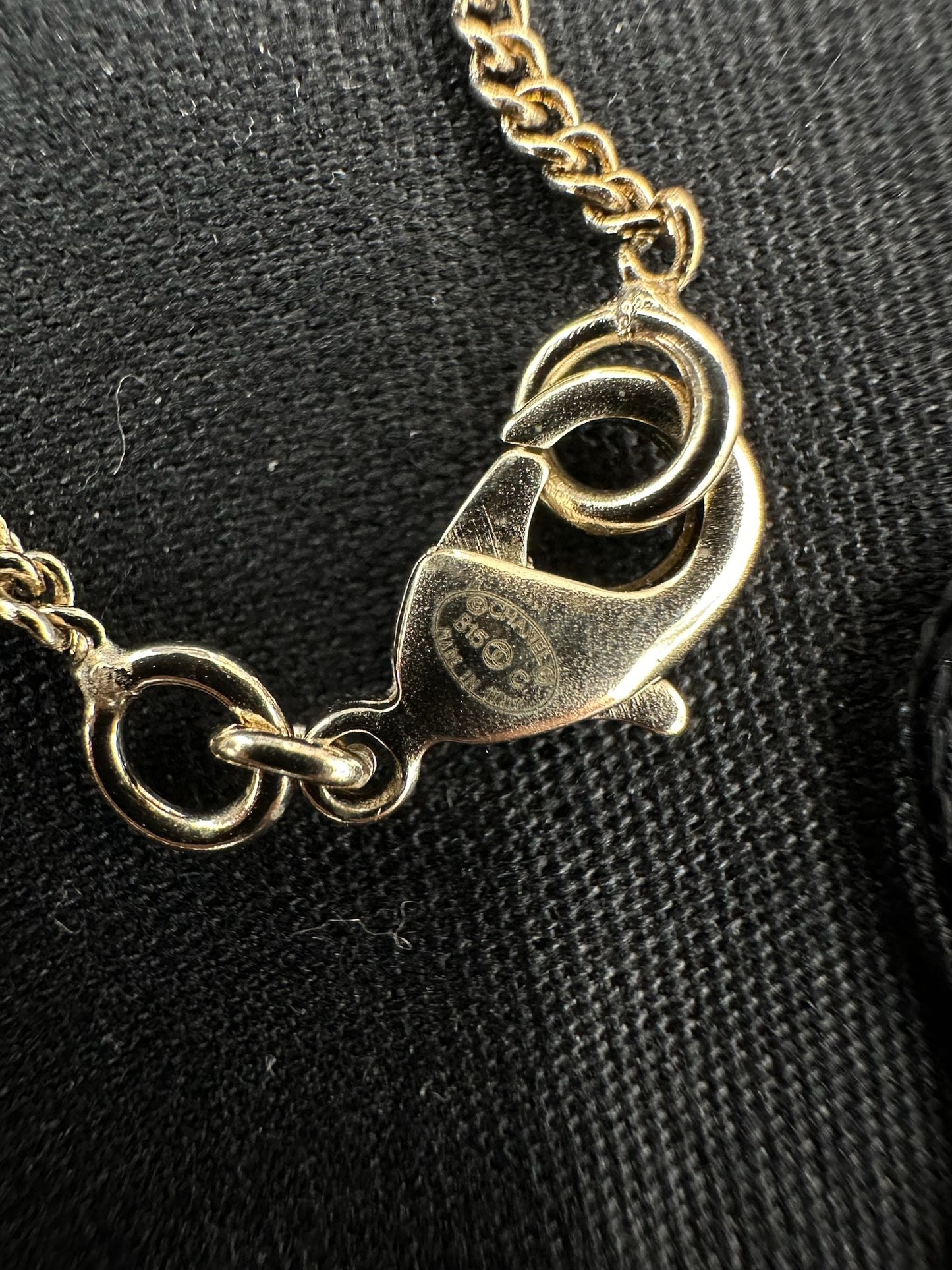 Chanel Diamond Necklace Gold / Rank N