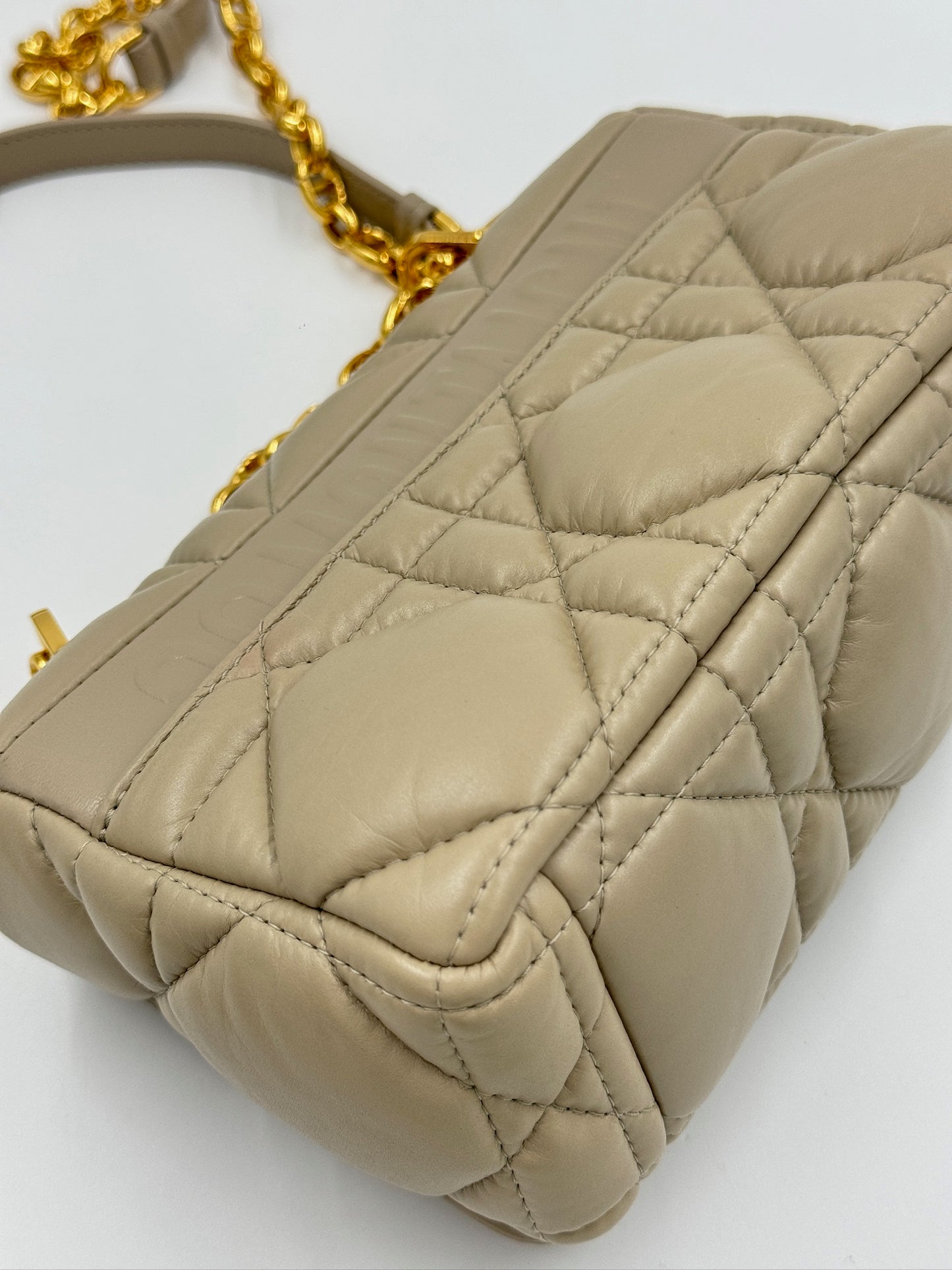 Dior Caro 奶茶  / Rank A 24072501