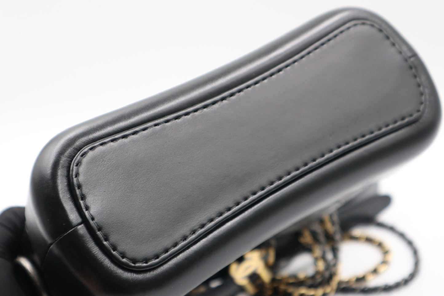 Chanel 黑金流浪包/ Rank SA 250926003