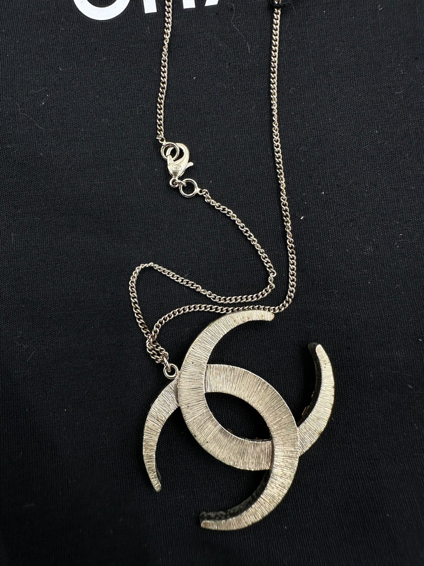 Chanel Diamond Necklace Gold / Rank N